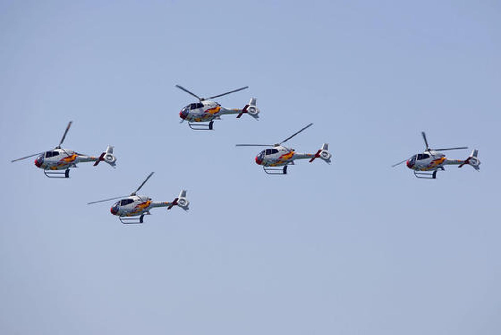 190.000 personas disfrutan del III Festival Aéreo en la playa de la Victoria. /Foto: Jesús Marín