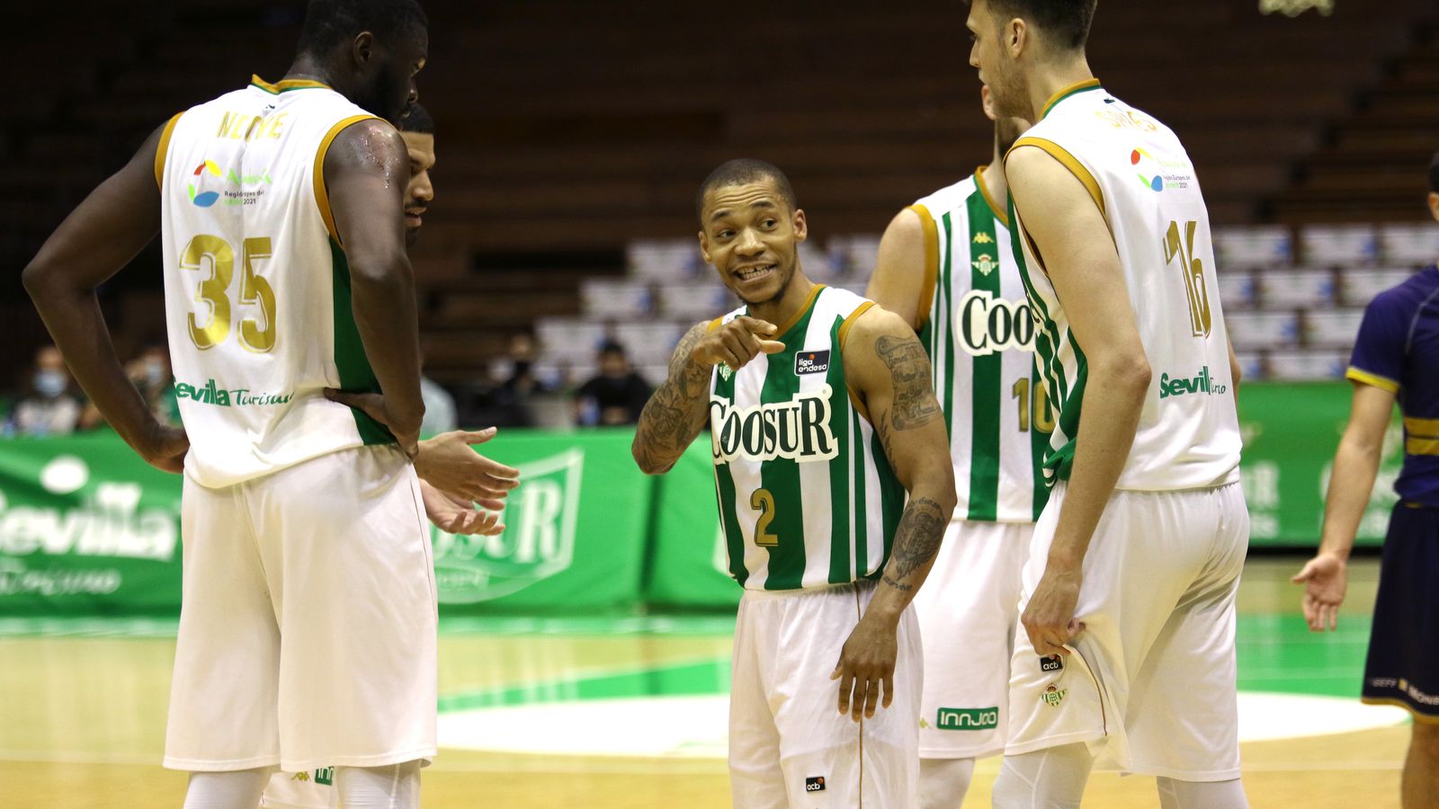 Randle, Spires, Ndoye , Feldeine y Pablo Almazán.