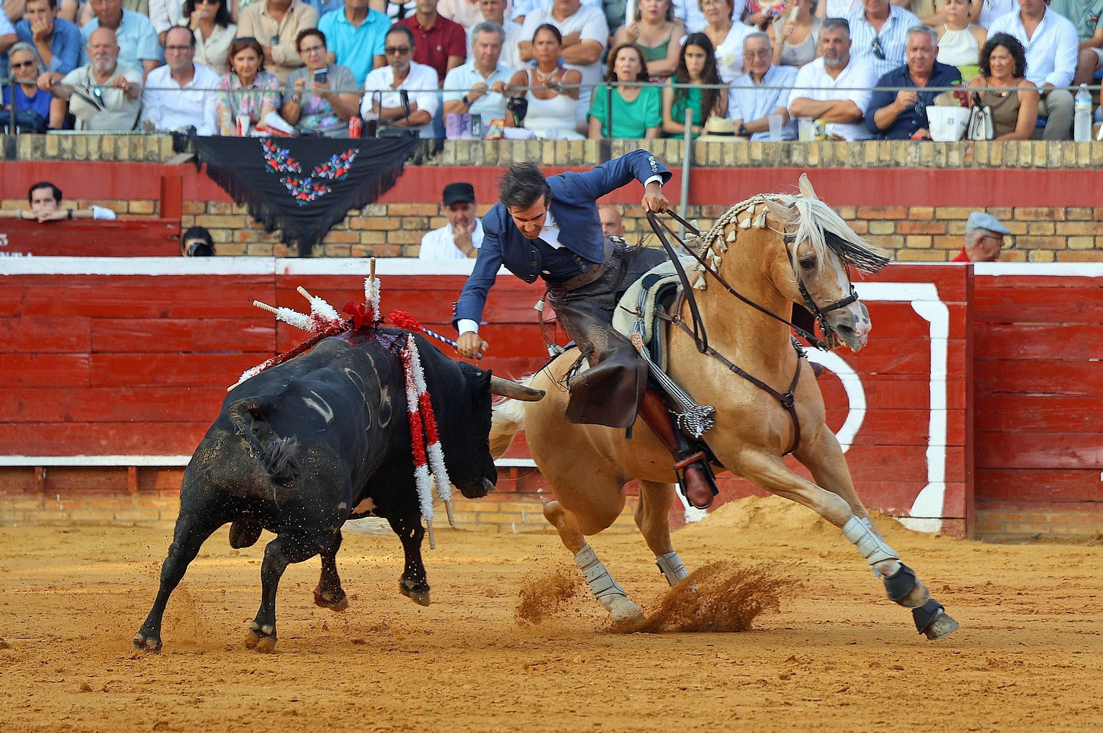 Toros La Merced: Imágenes de la tarde de Rejoneo con Diego Ventura, Andrés Romero y Sergio Galán