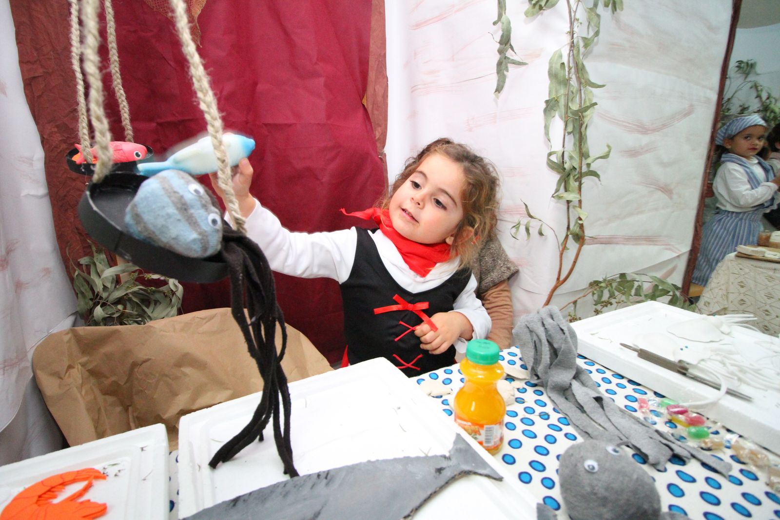 Imágenes del Belén viviente del colegio 12 de Octubre y la AMPA