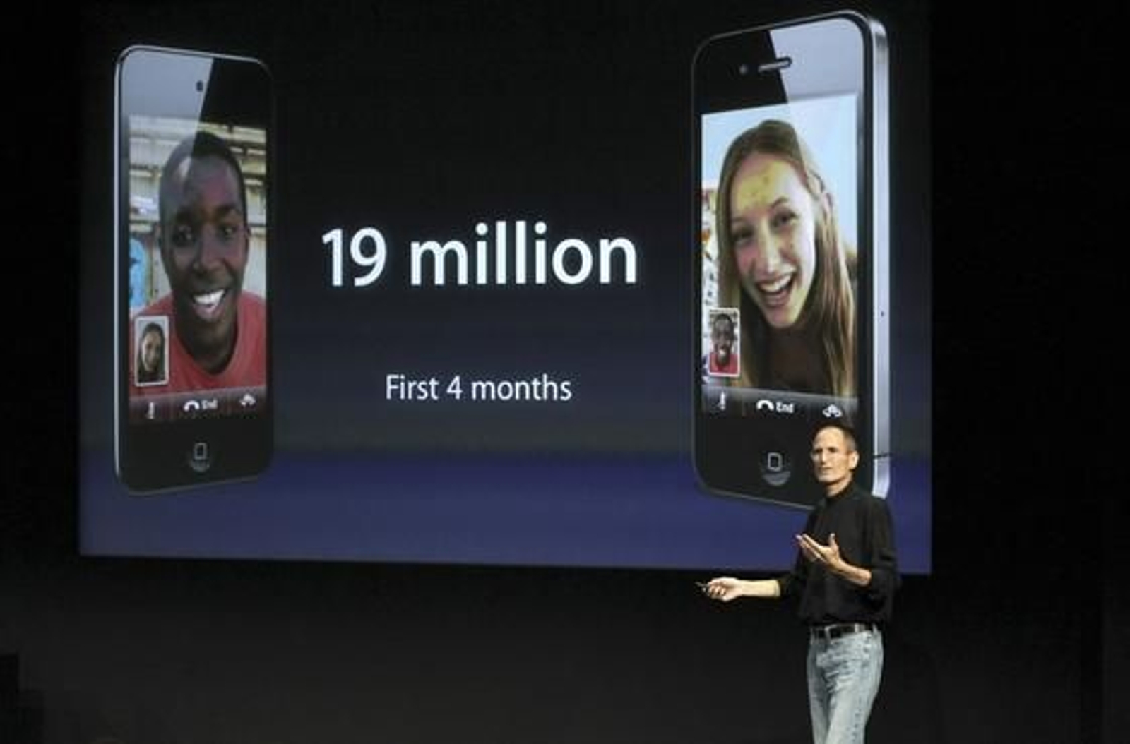 Apple presenta el nuevo modelo del portátil Mac Book Air. / Reuters