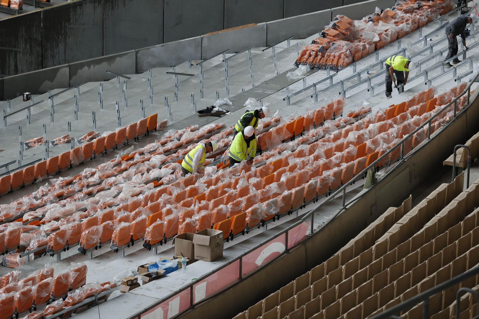 Las imágenes del estado de las obras en el Estadio de la Cartuja a falta de tres semanas para la final