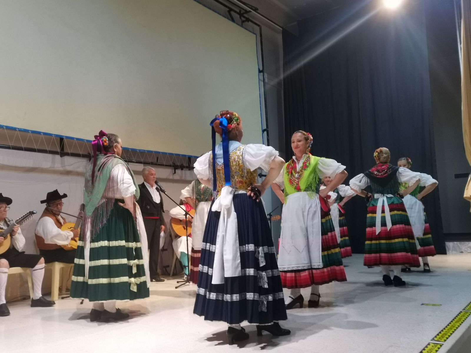 Fandanguillos, soleares y parrales animan a los reos de ‘El Acebuche’