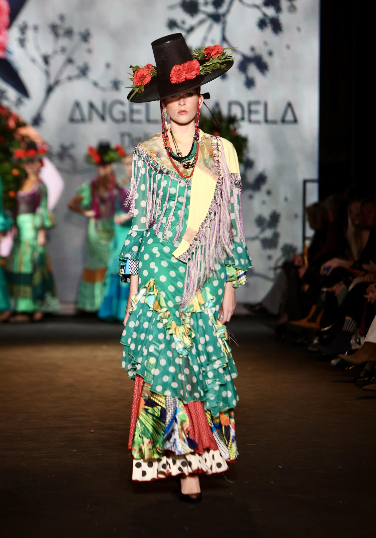 Desfile de Angela y Adela de We Love Flamenco 2024, todas las fotos