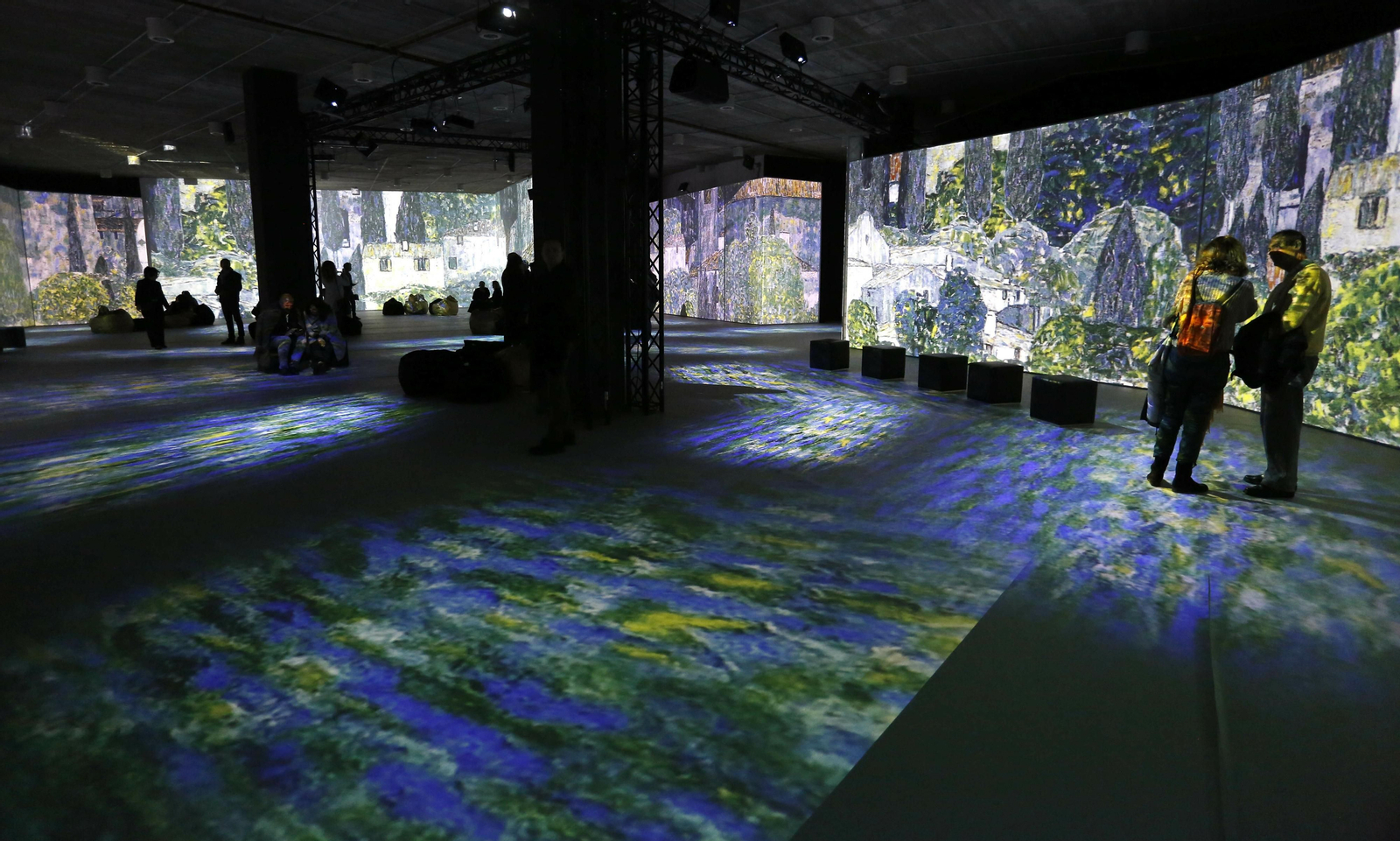 Fotos de la exposición 'El Oro de Klimt' en el Muelle Uno