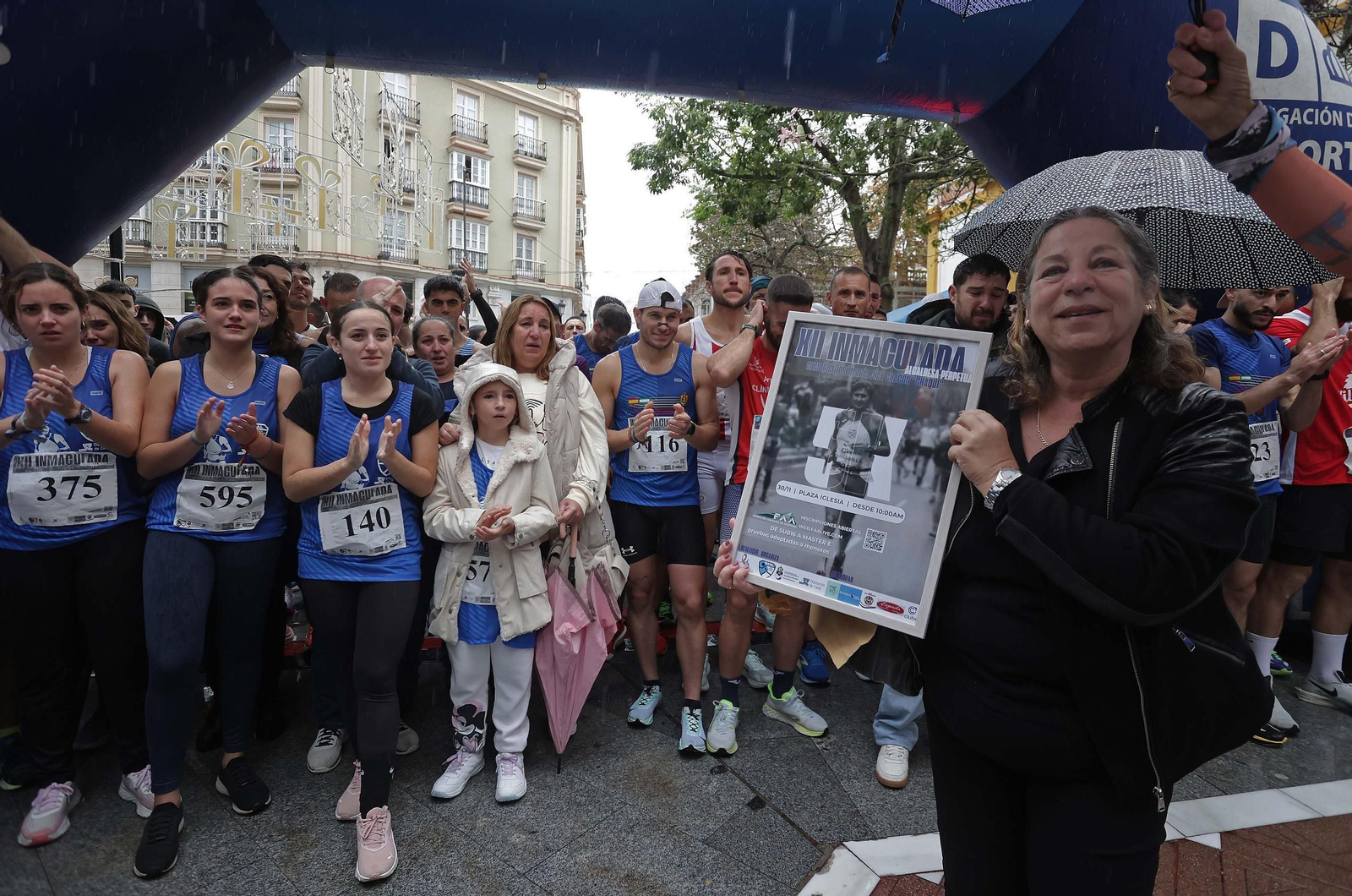 Búscate en las fotos de la XII Carrera Popular de la Inmaculada