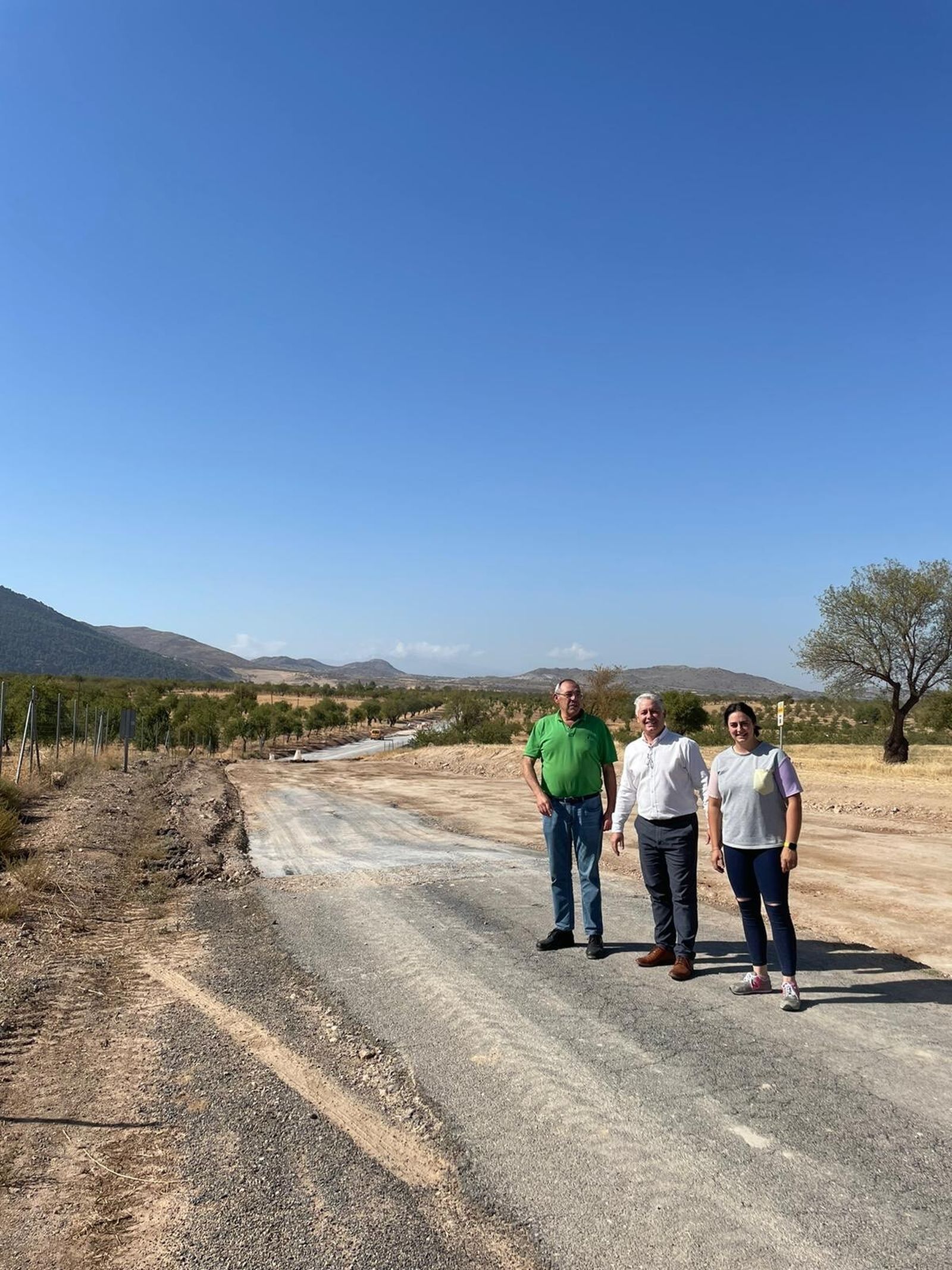 Imagen de la visita a las obras de la carretera que une Gor con la A-92