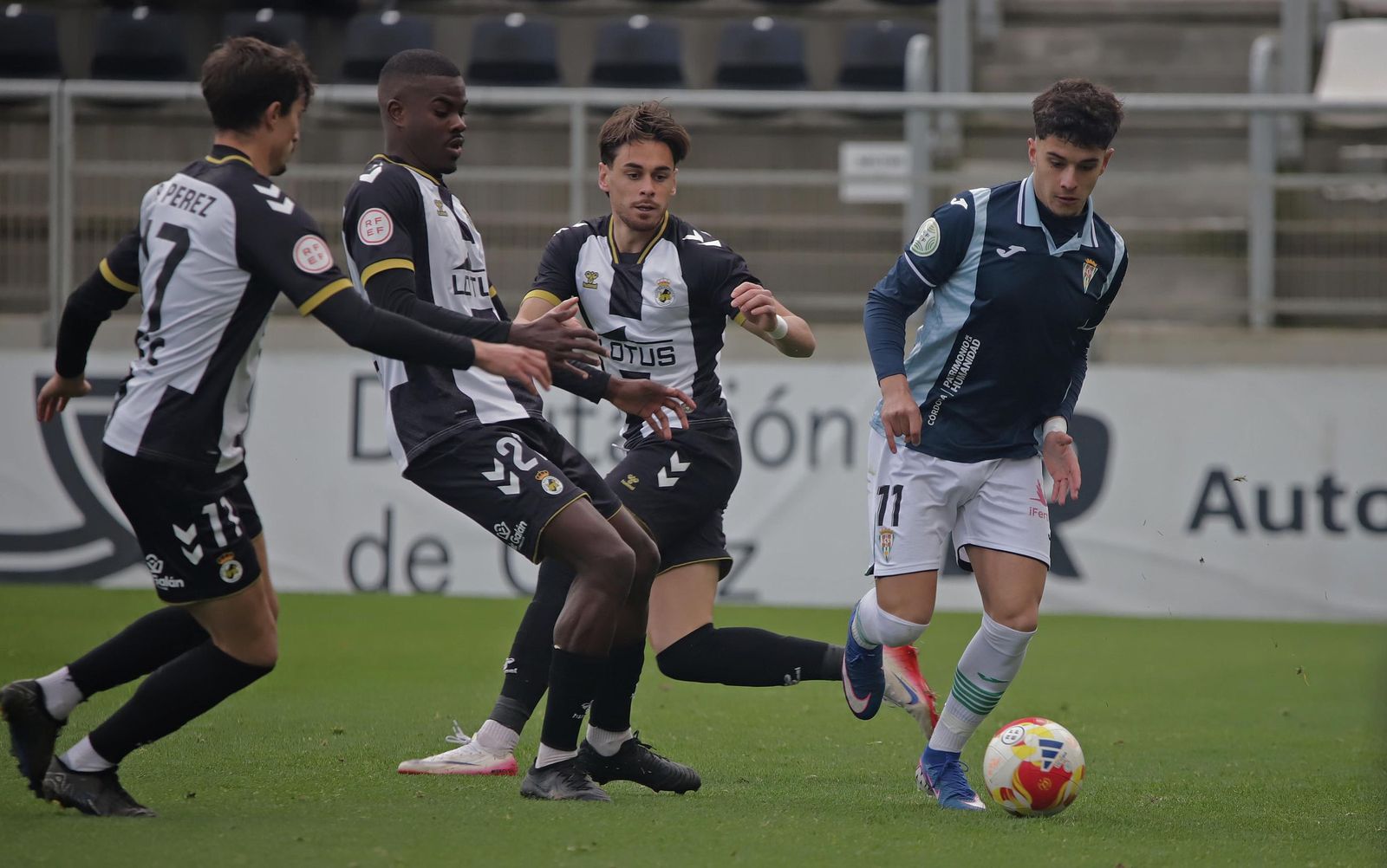 Las mejores fotos del Balona - Córdoba B de Tercera Federación