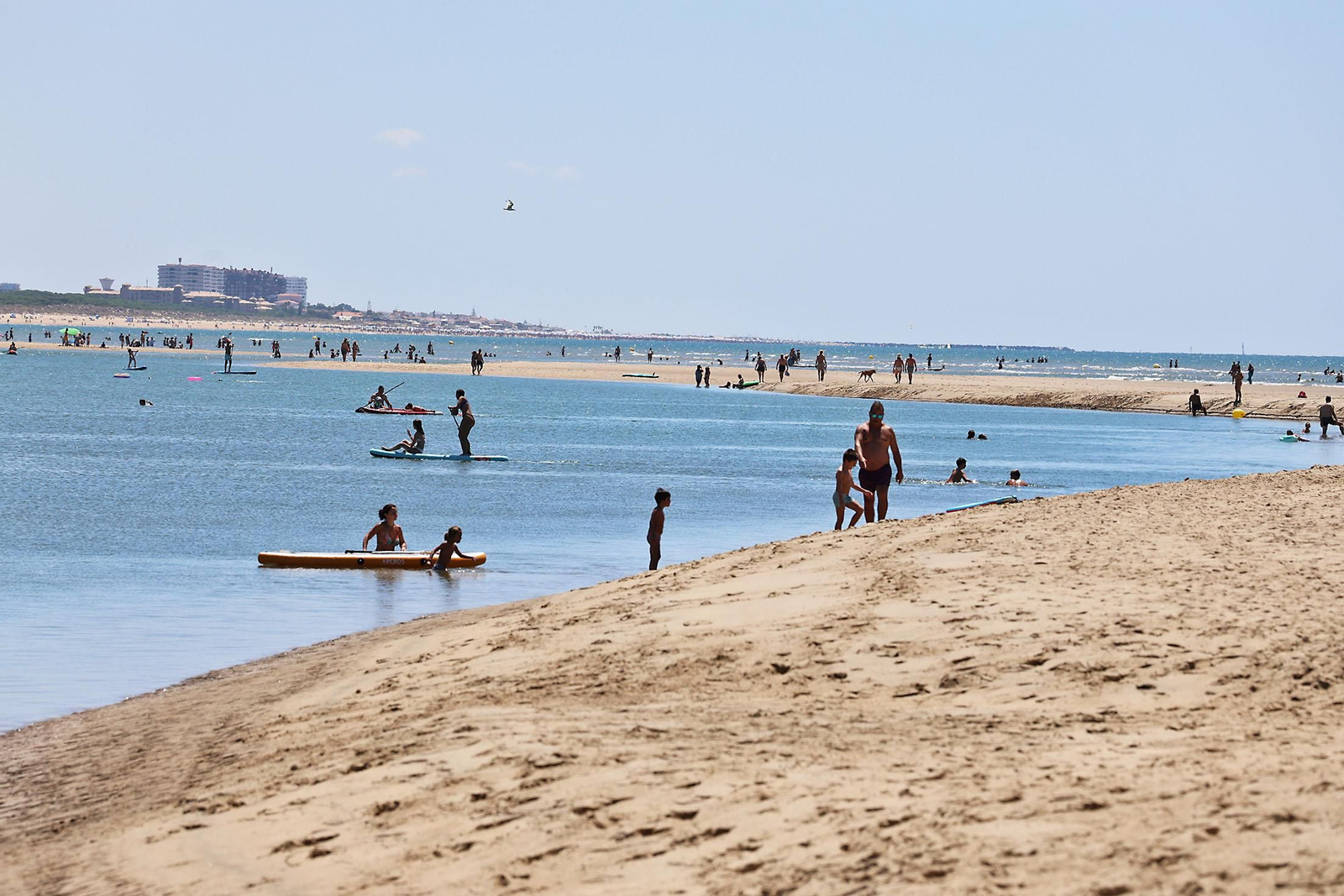 Las imágenes del domingo de playa en Huelva