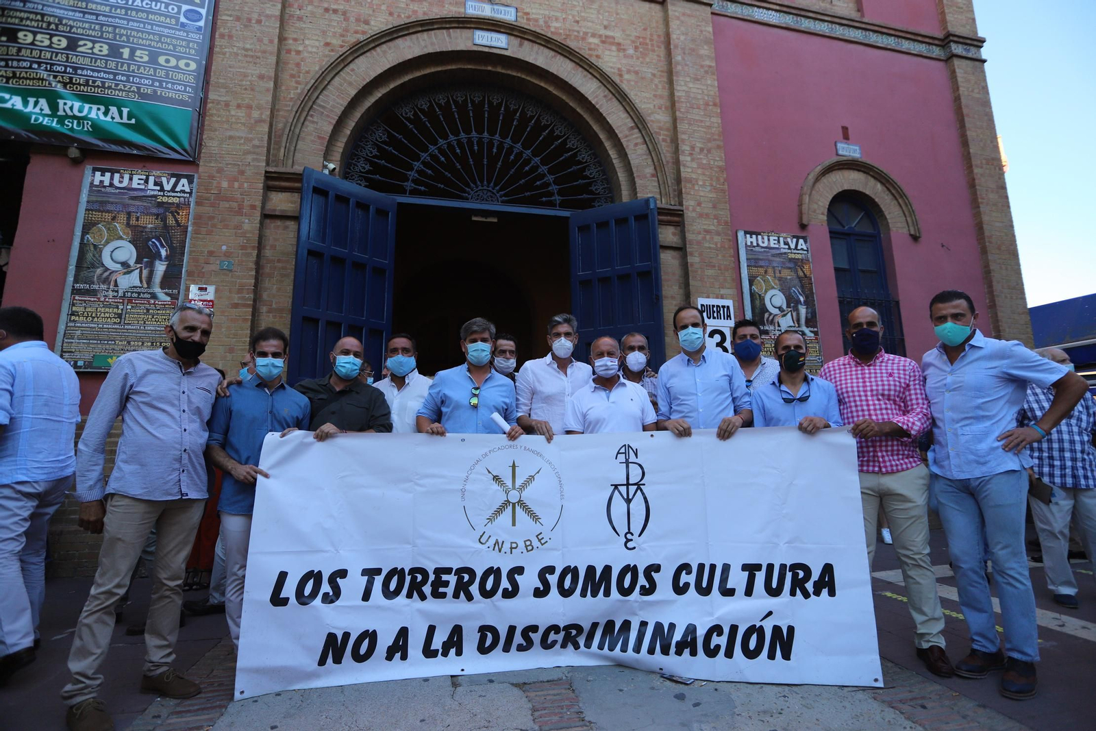 Ambiente taurino del 2 de Agosto en Huelva