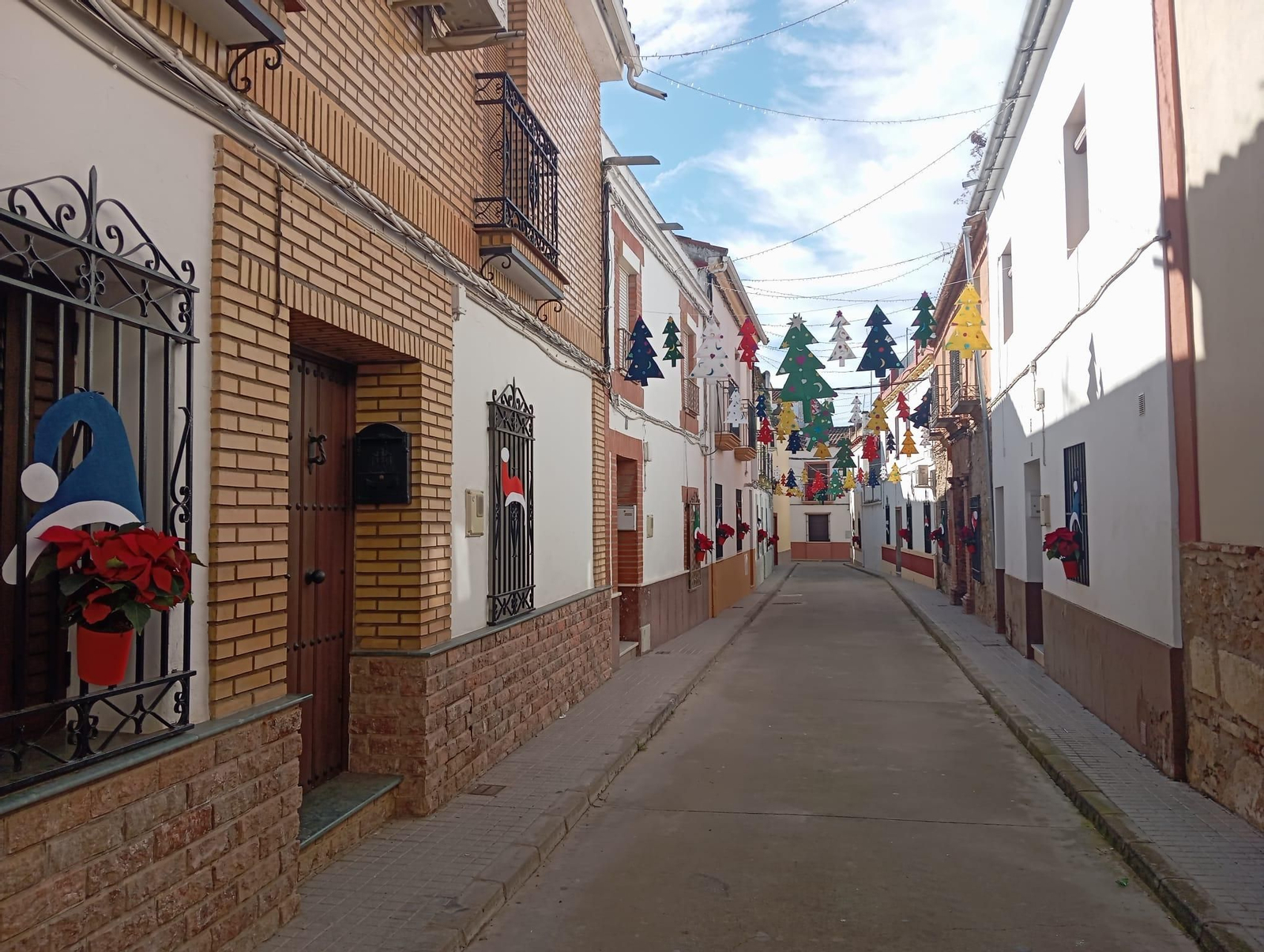 Las calles de Villafranca de Córdoba decoradas por Navidad