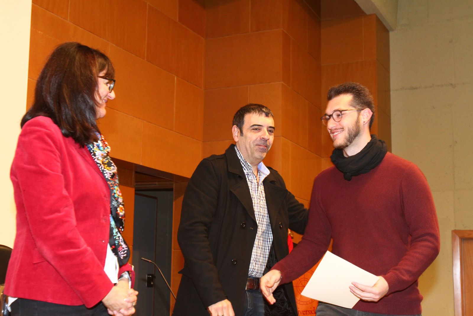 entrega los Premios 'Alumno 10c' de la cátedra Fundación Cepsa