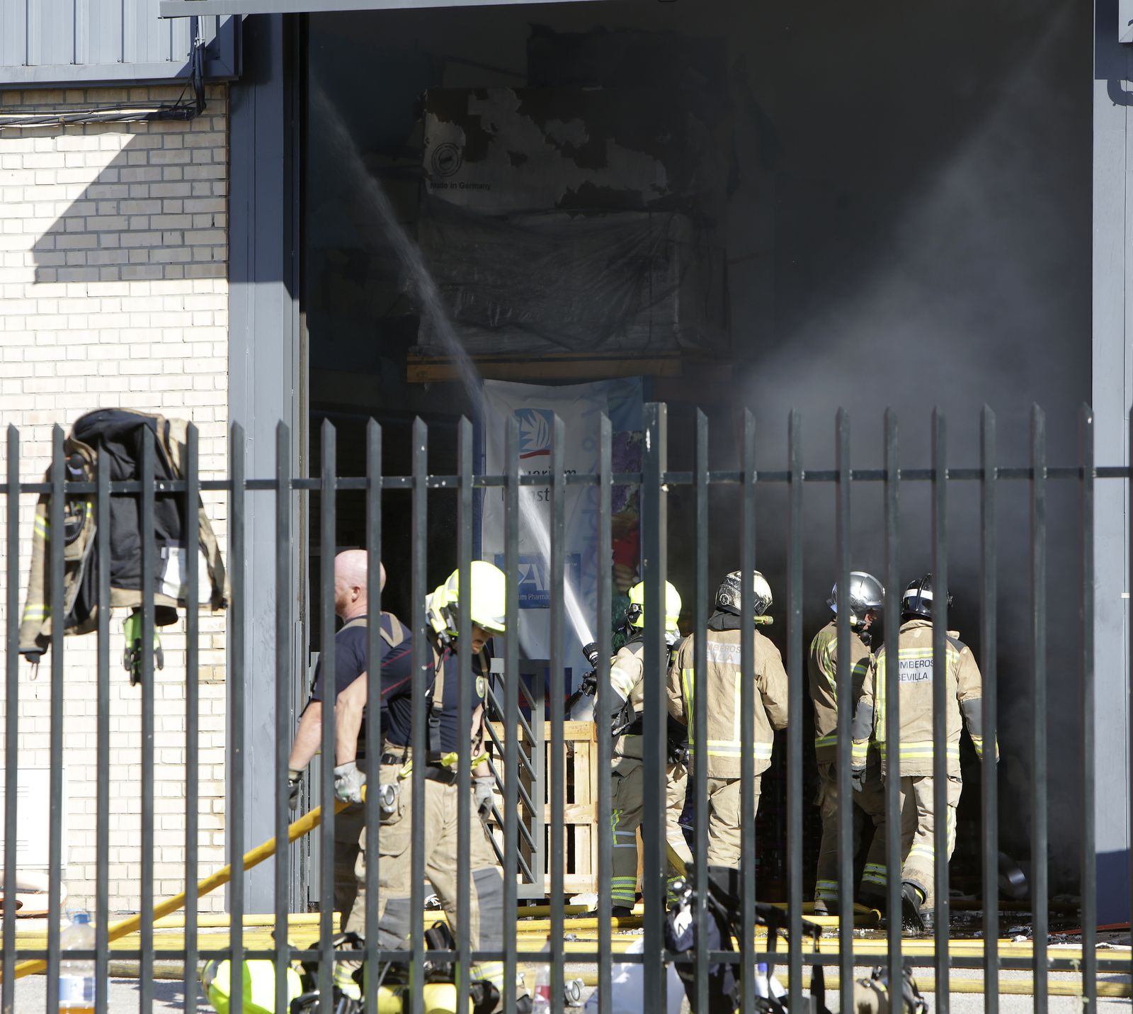 Incendio en el polígono de Fuente del Rey