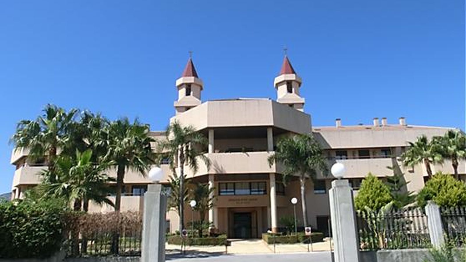 Fachada de la residencia de ancianos San José
