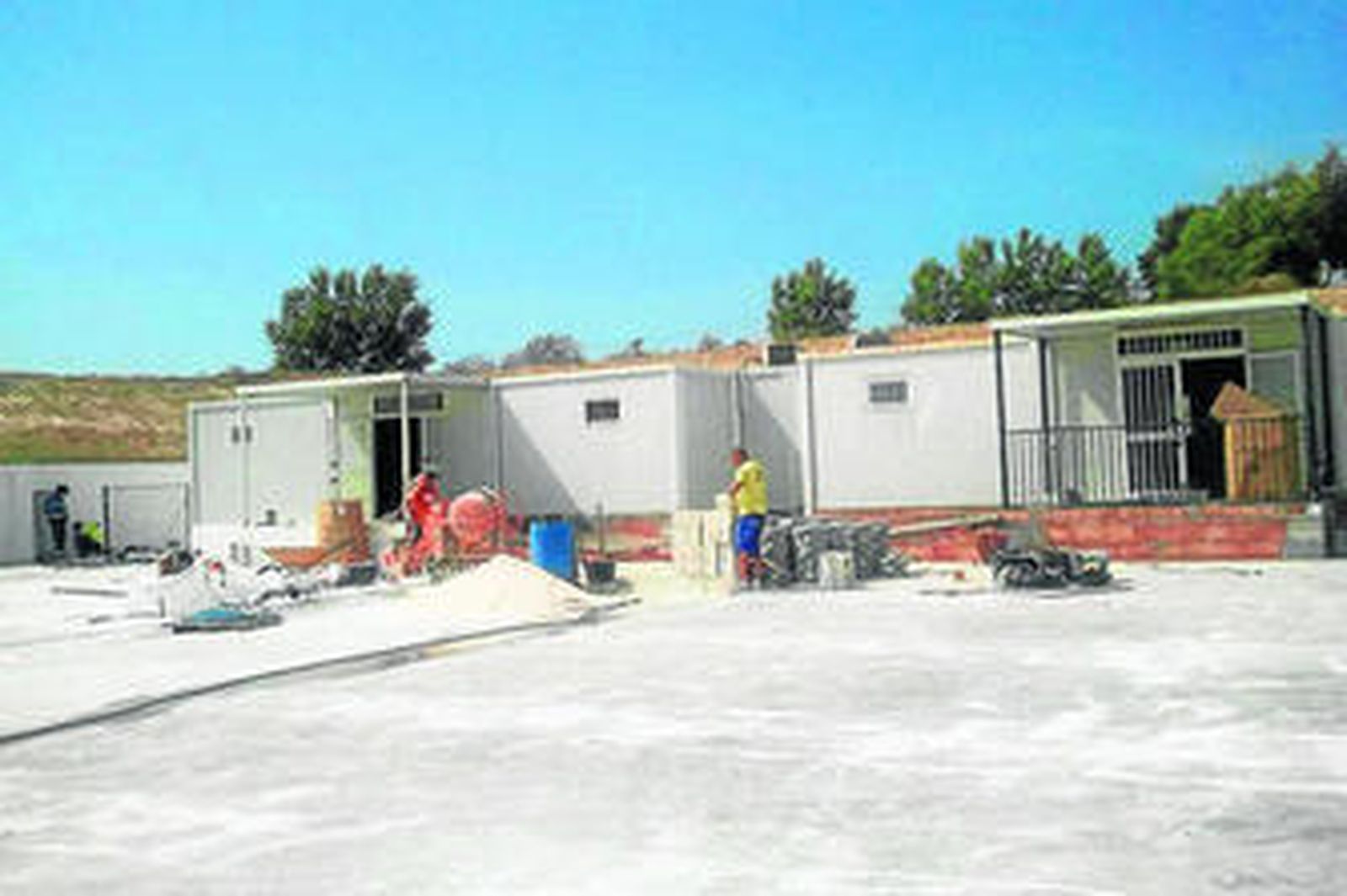 Obras para la colocación de los nuevos módulos de este próximo curso.