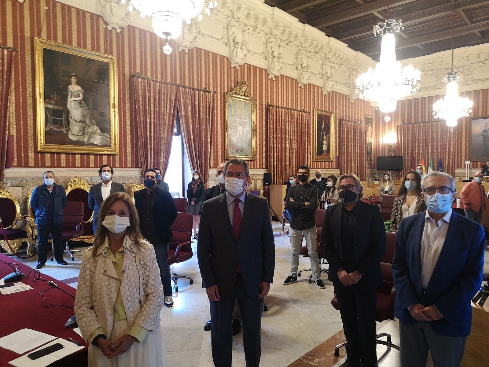 Presentación de los planes de empleo.