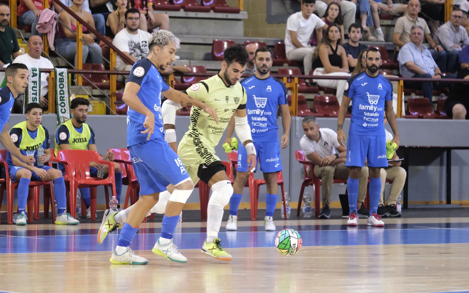 La victoria del Córdoba Futsal ante el Alzira, en imágenes