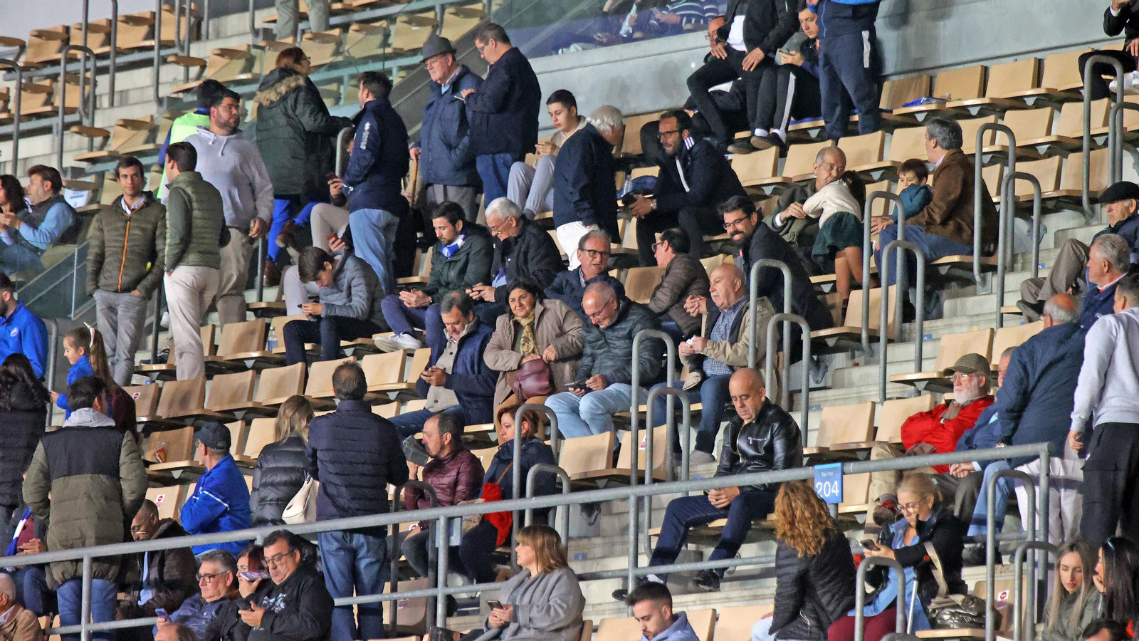 Búscate en el Xerez DFC - Ceuta B en el Municipal de Chapín en Jerez