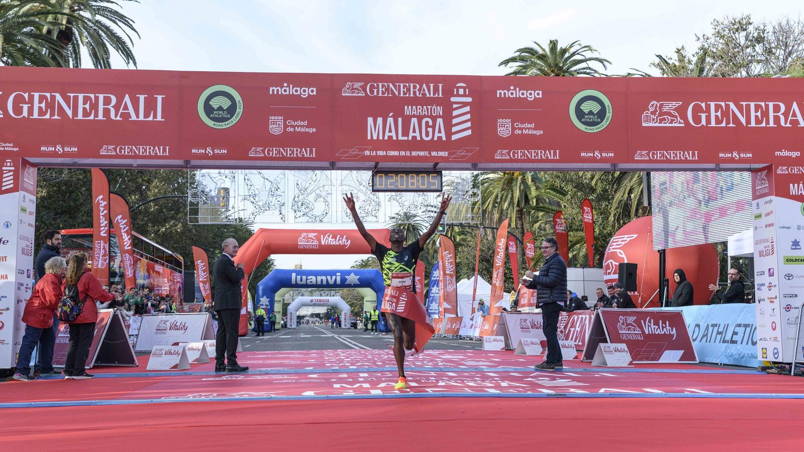 Búscate en las fotos de la Maratón de Málaga 2024