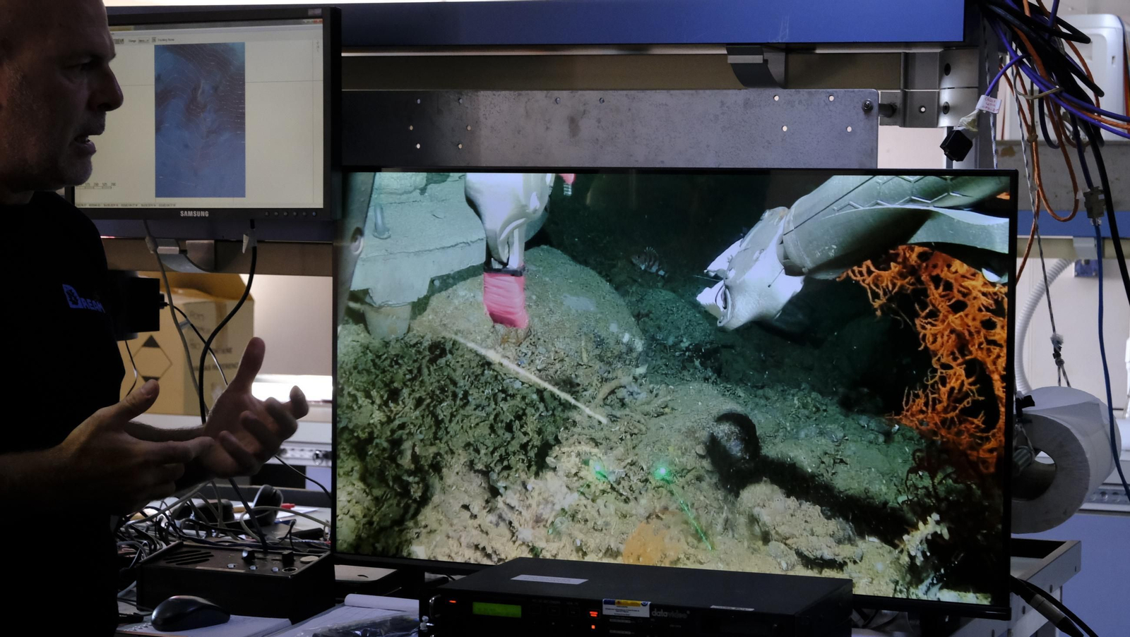 El buque oceoanográfico Sarmiento de Gamboa visita Almería, en imágenes