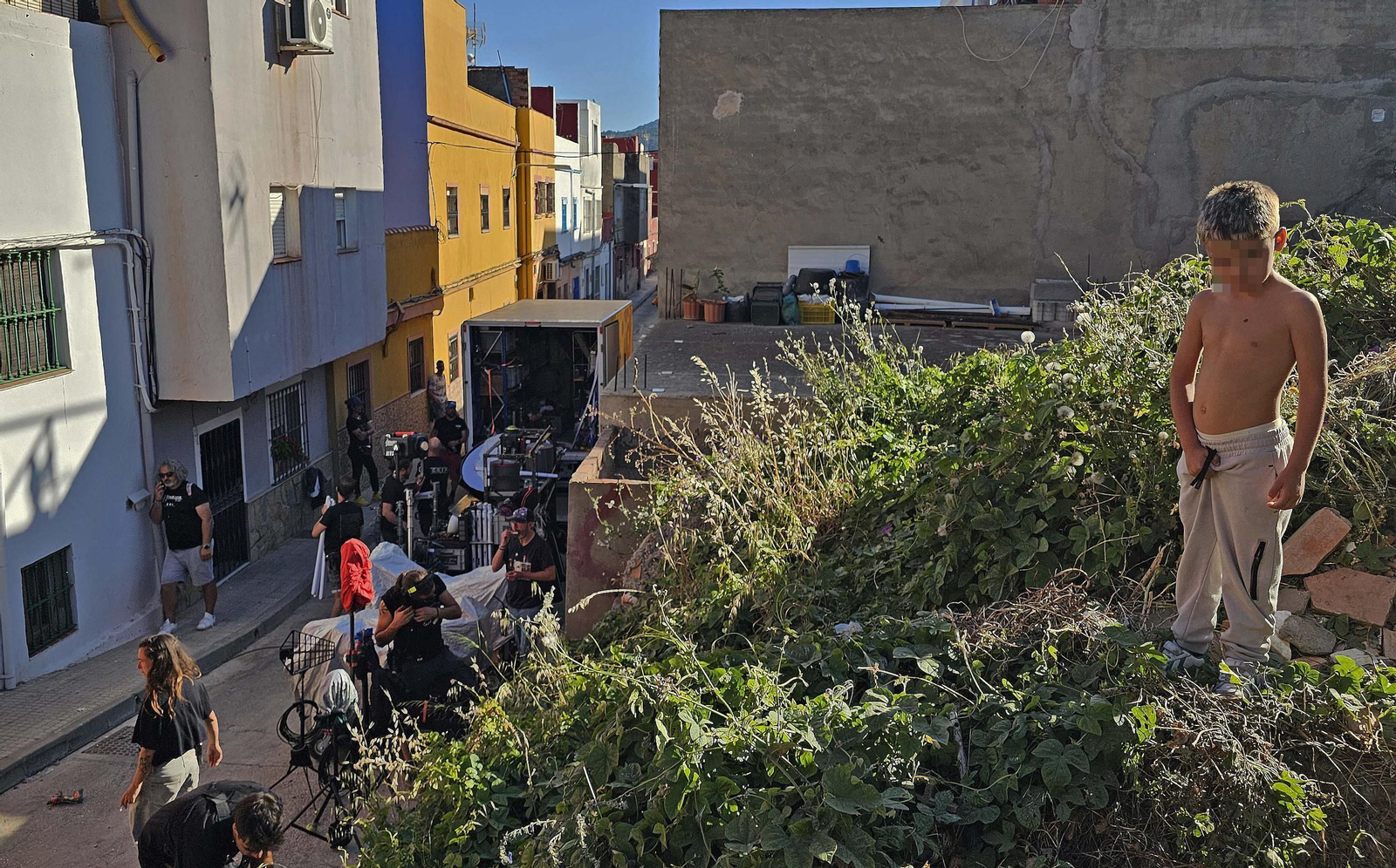 Fotos del rodaje de la serie 'Marbella' en la barriada de La Bajadilla de Algeciras