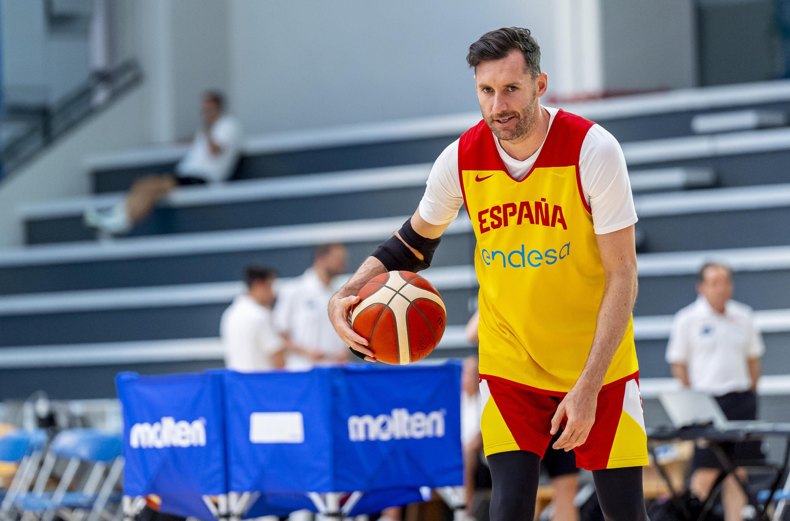 España vuelve a trabajar en Madrid con Alberto Díaz y Yankuba Sima España vuelve a trabajar en Madrid con Alberto Díaz y Yankuba Sima
