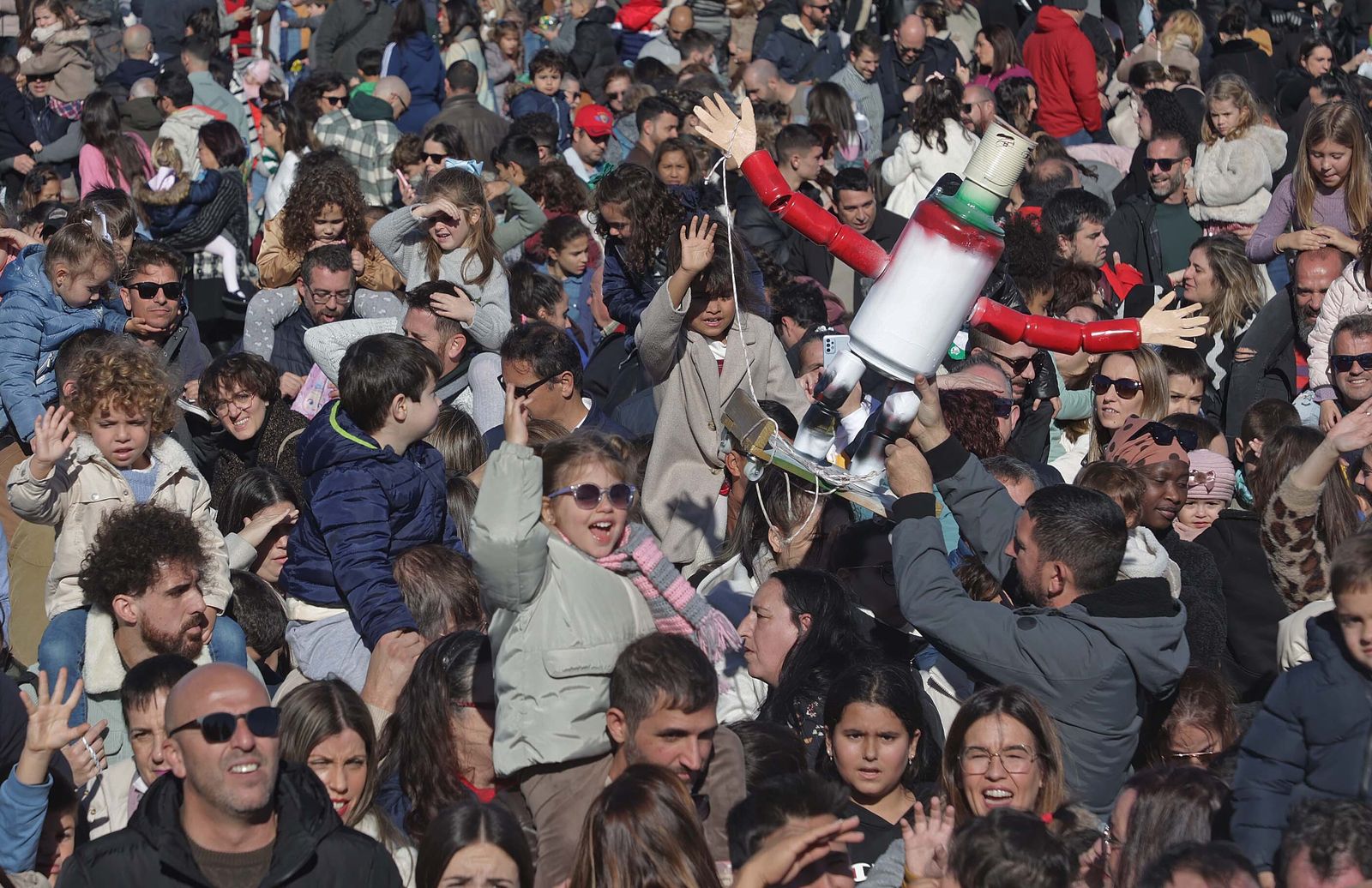Fotos del arrastre de latas en Algeciras