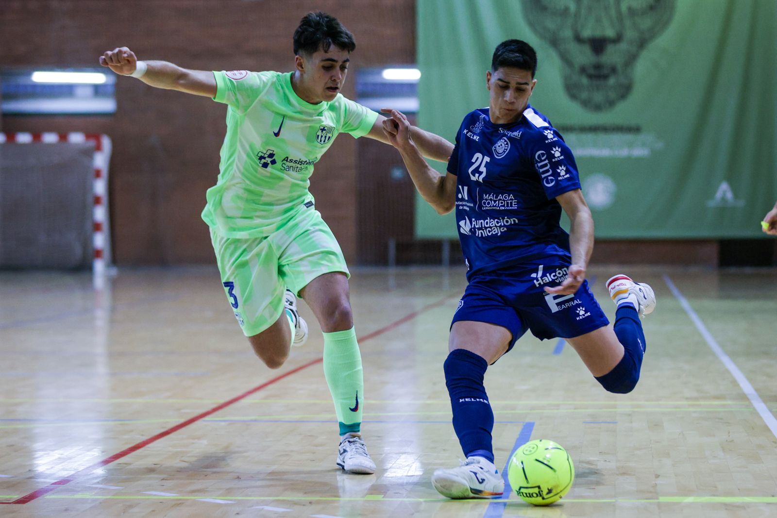 Málaga Ciudad Redonda - Barça B (2-0): Carranque es un fortín