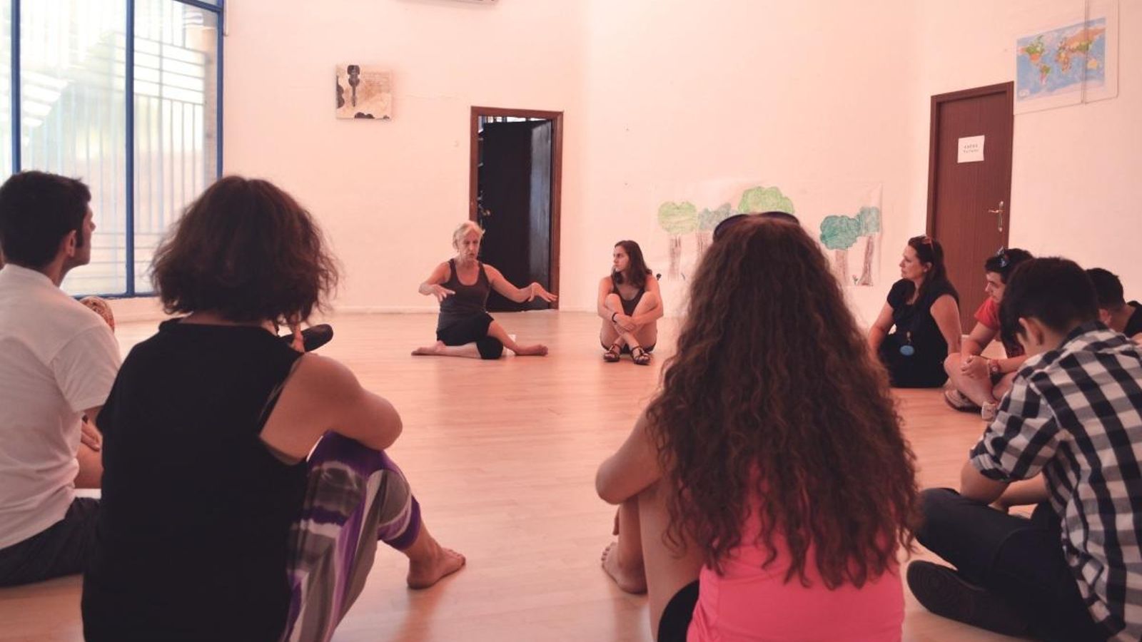 Un encuentro de la actriz y autora Rosario Lara con artistas locales.