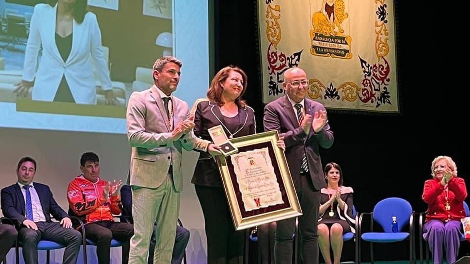 La consejera ha demostrado tener mucha sensibilidad por los problemas de la Villa.