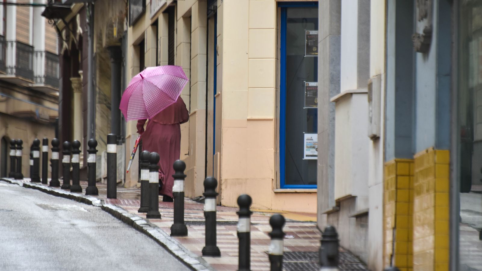 El paso de la borrasca Ciarán por Algeciras, en imágenes