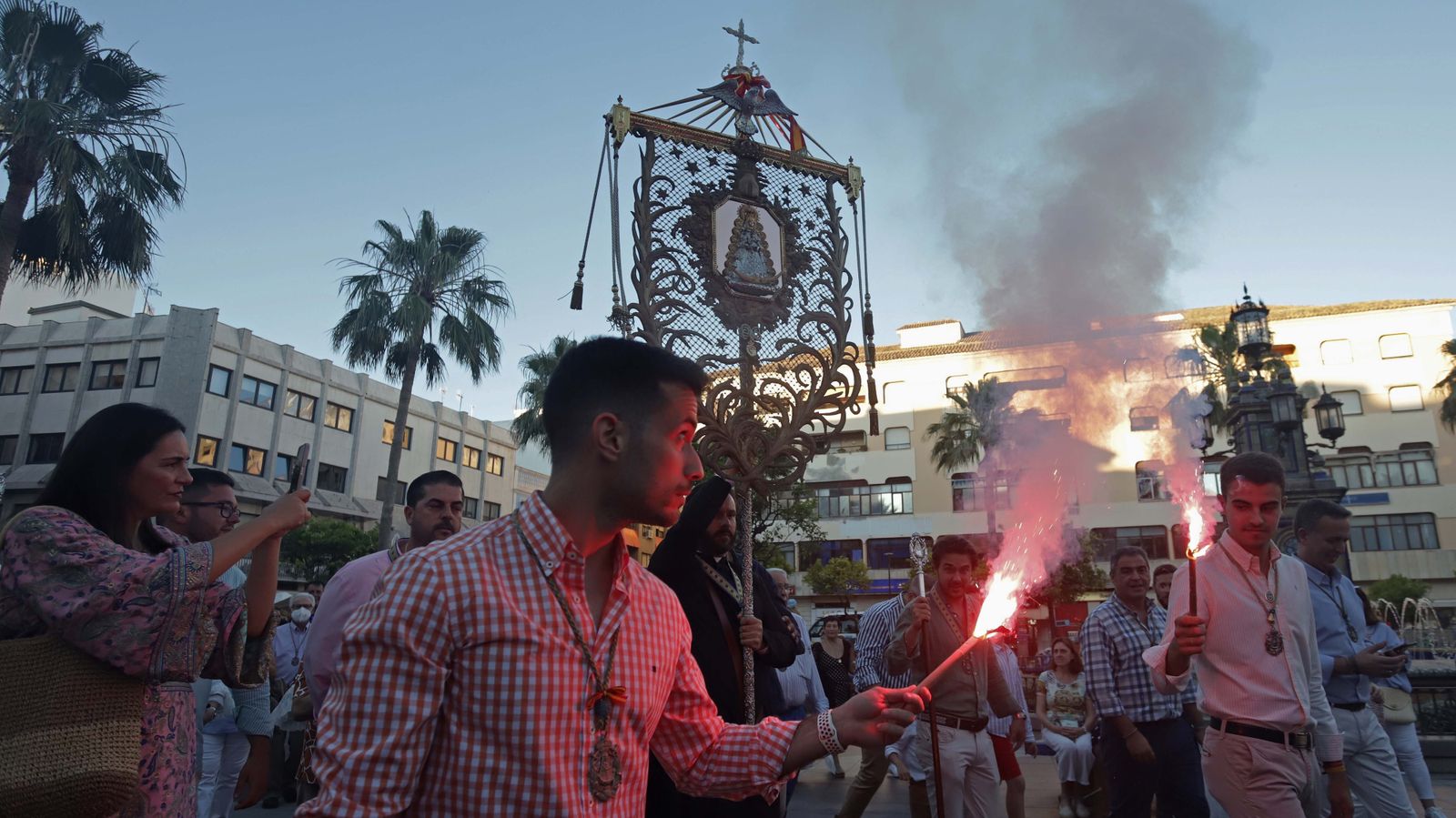 Entrega de la Medalla de la ciudad a la hermandad del Rocío de Algeciras