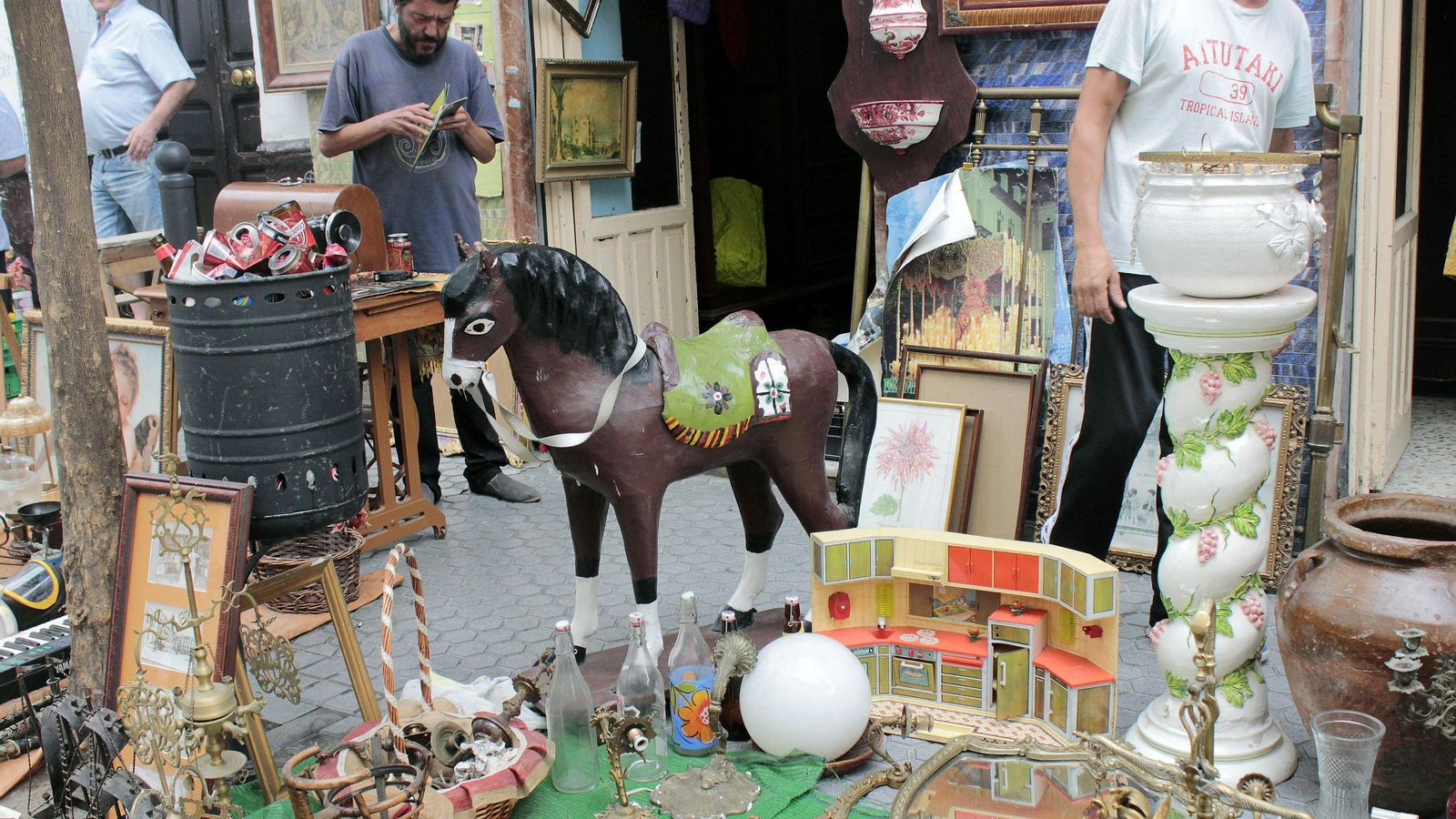Artículos que pueden adquirirse los jueves en la calle Feria.