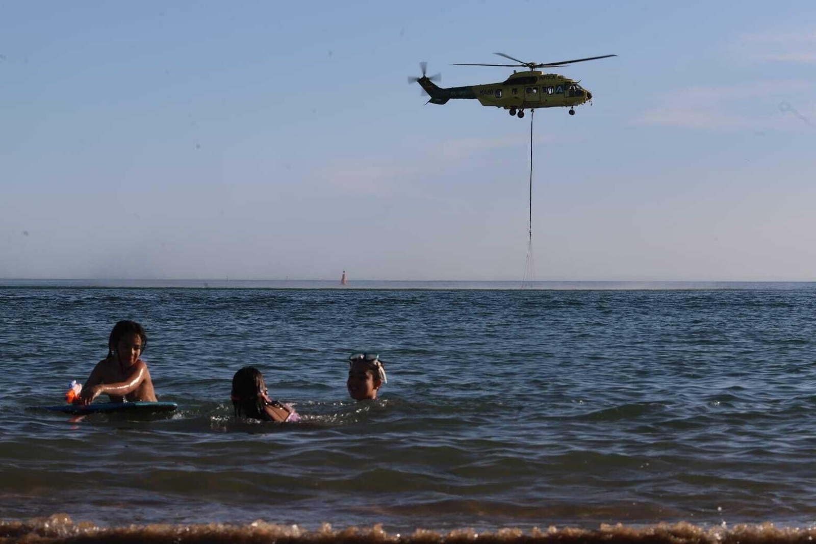 Fuego en la laguna del Portil: las imágenes del incendio
