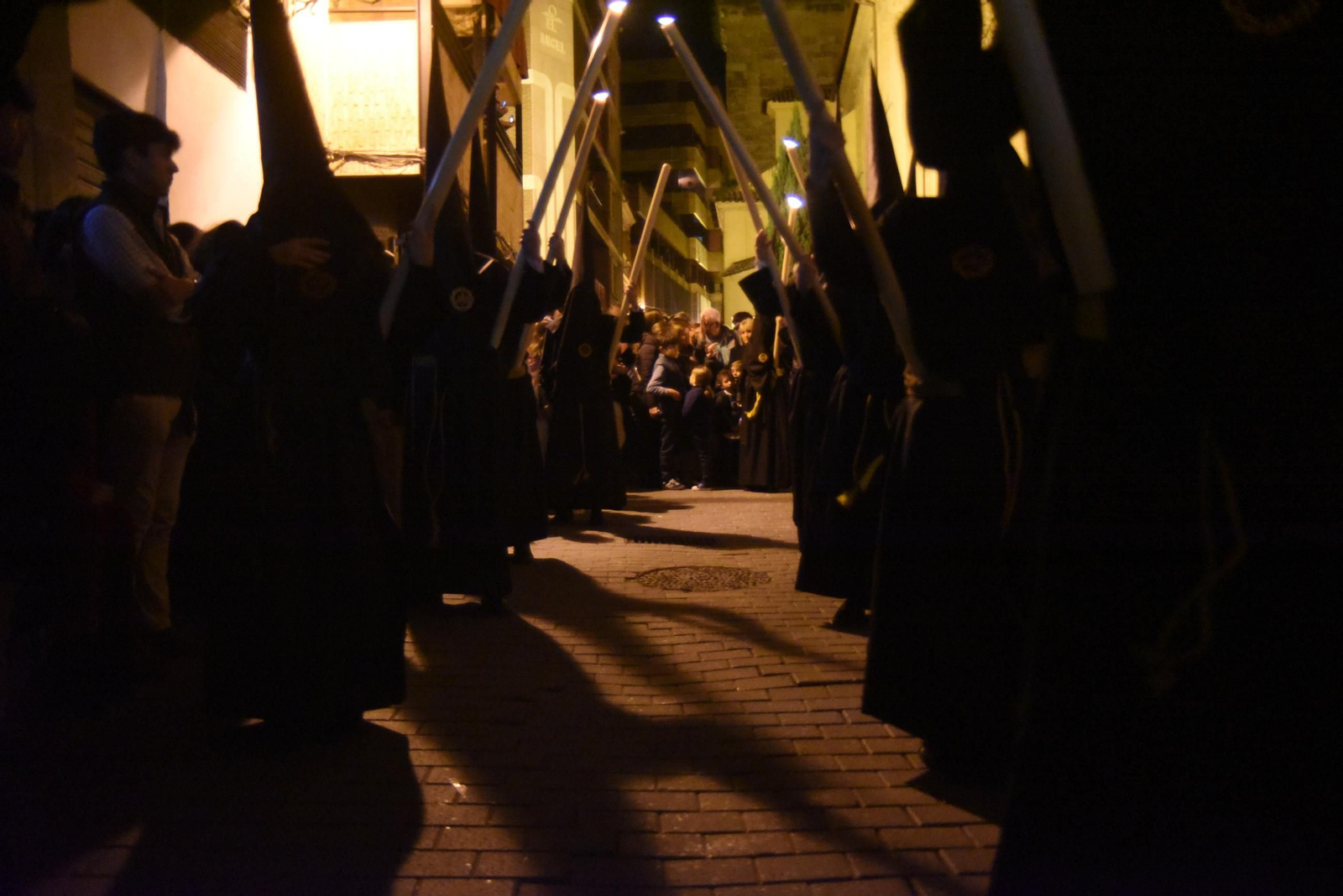 La procesión de la Buena Muerte en la Madrugada de Córdoba, en imágenes