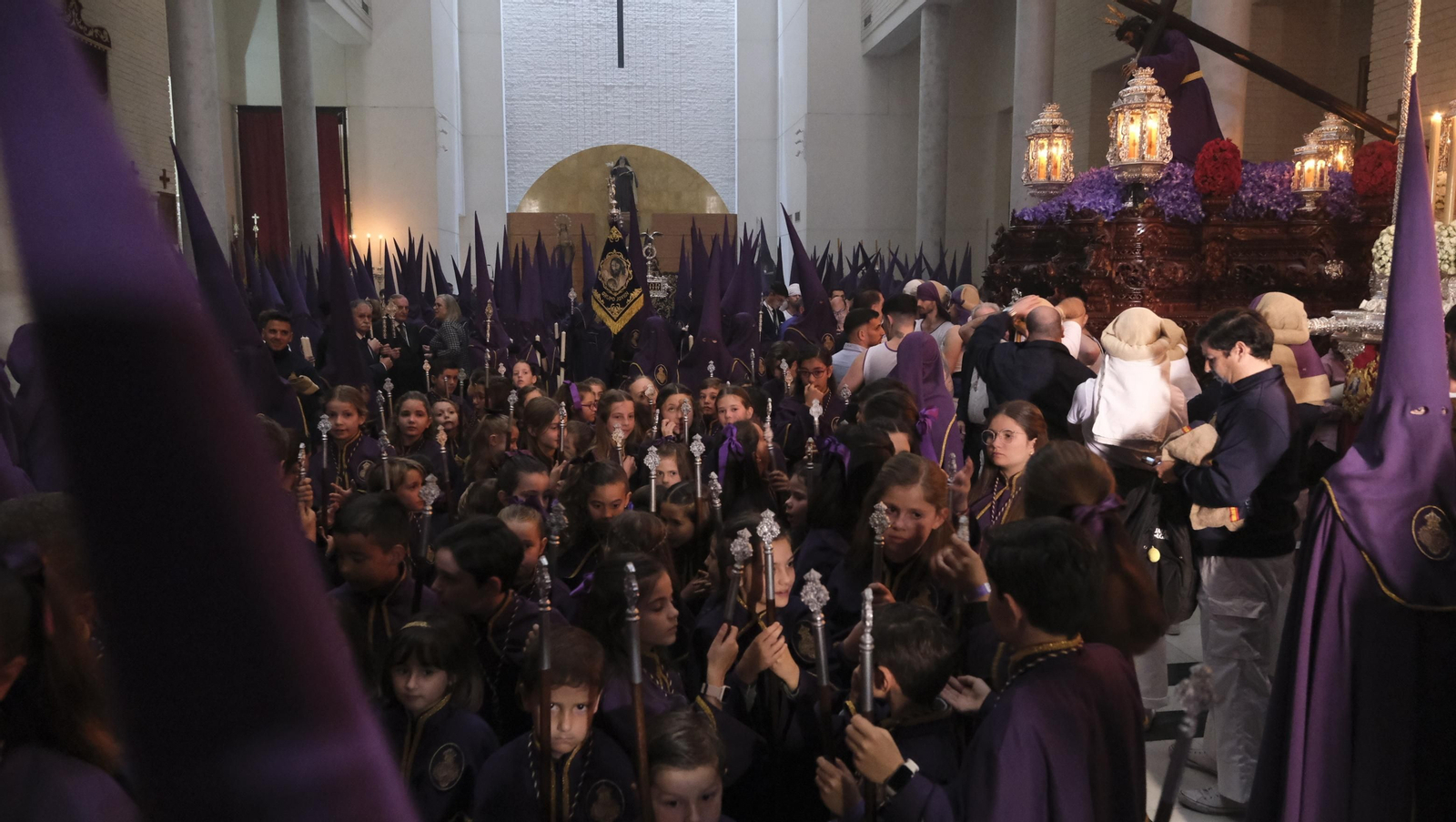 La procesión de Pasión en Almería, en imágenes
