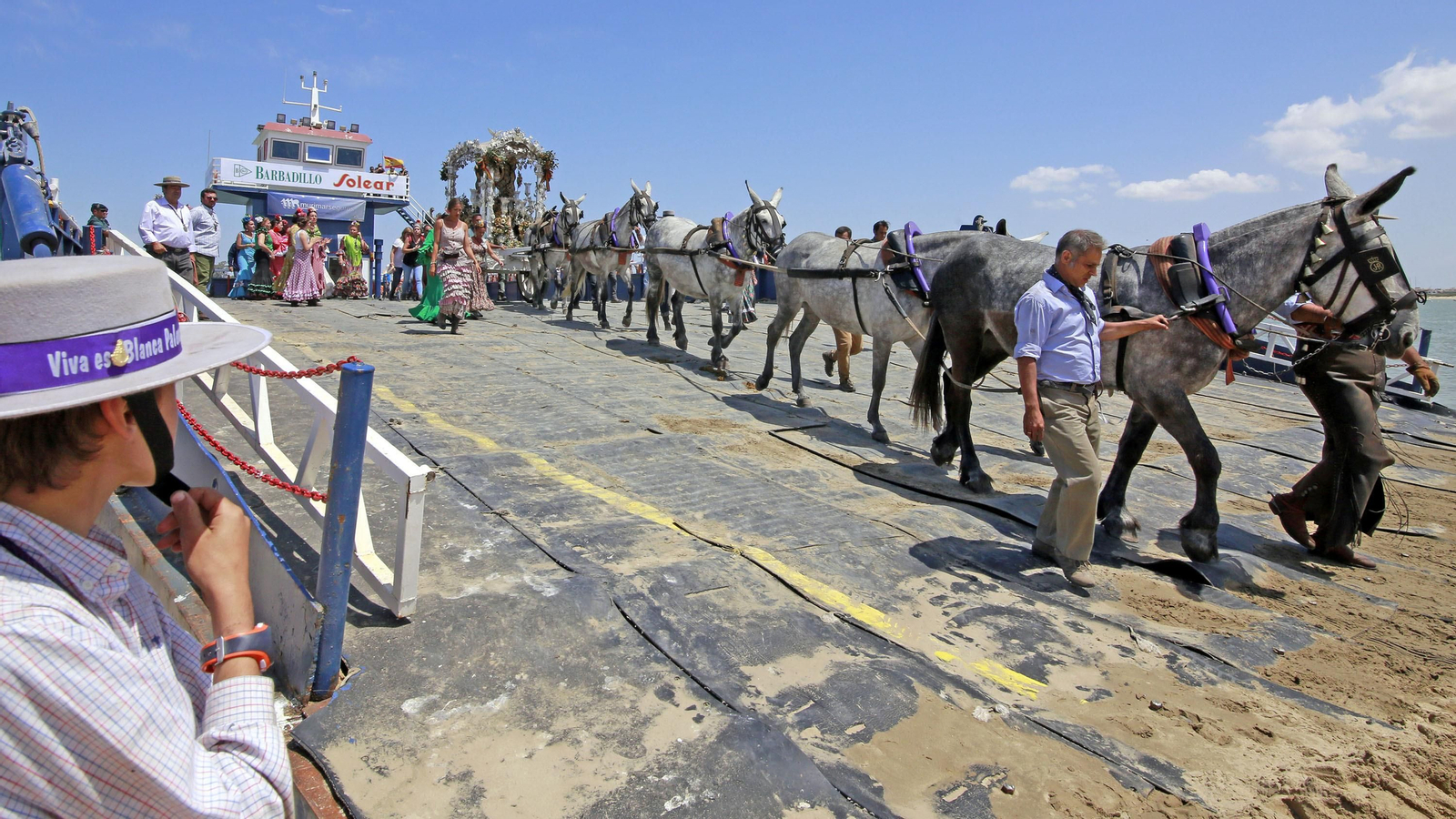 Imágenes de pasadas romerías de la Hdad de Jerez al Rocío