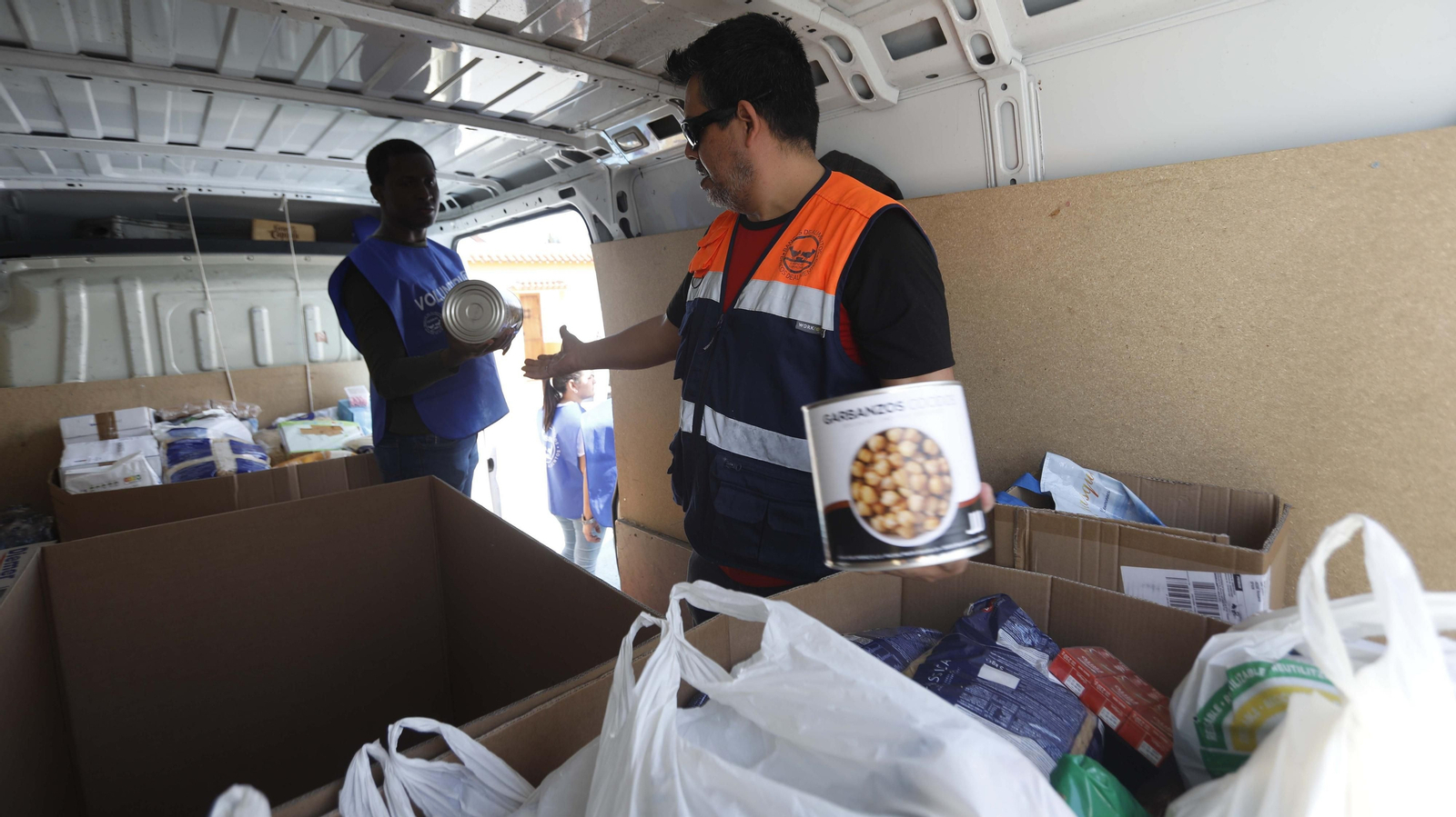 Las fotos de Chatarras Raid,  concentrados en Castellar, para llevar alimentos a Marruecos