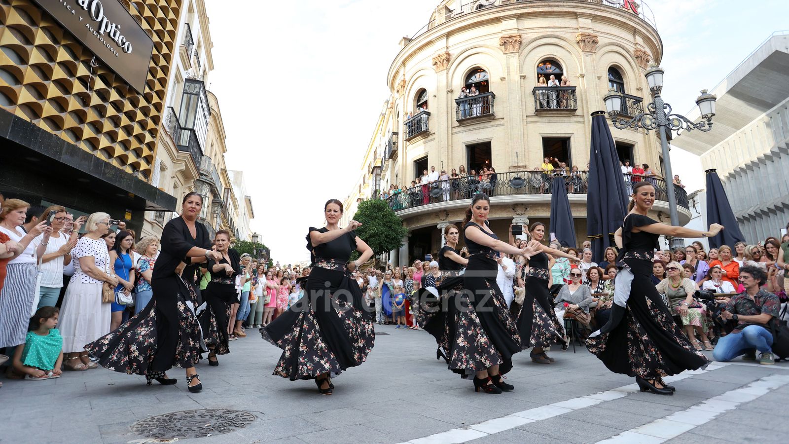 Flashmob de la academia de baile de Fani Muñoz en Jerez