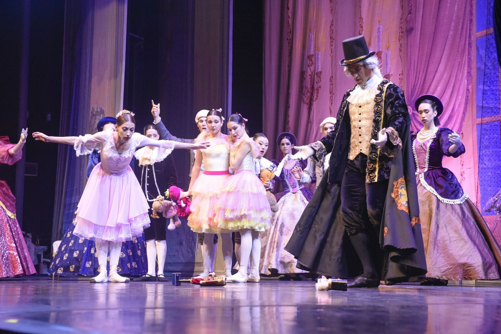 Las fotos de "El Cascanueces", por el ballet de Kiev, en La Linea