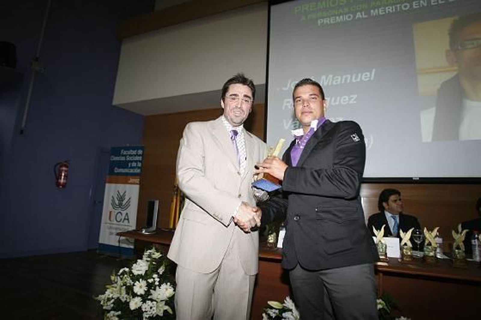 Aspace y Upace reconocen el espíritu de sacrificio y el esfuerzo de quienes ayudan a los afectados por parálisis cerebral

Foto: Pascual