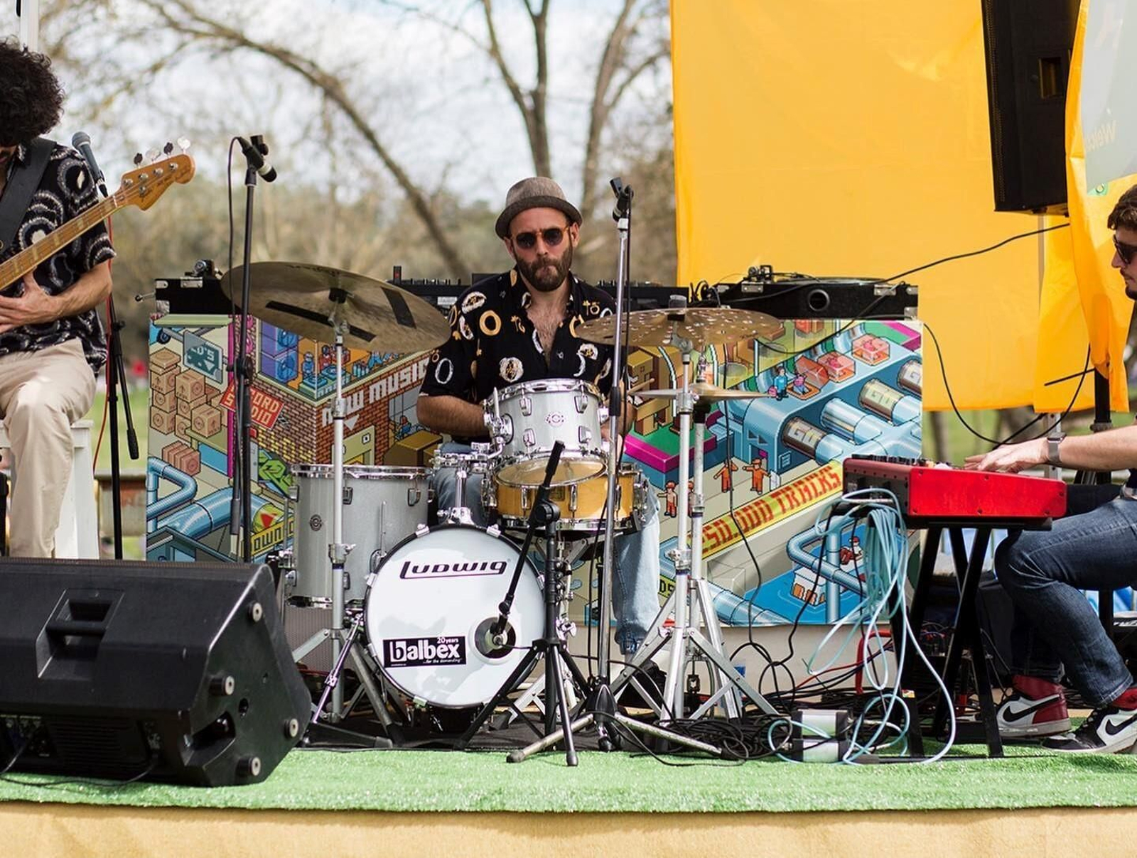 Actuación en una edición anterior de ‘In The Park’, el evento alternativo del verano que aterriza en Rota.