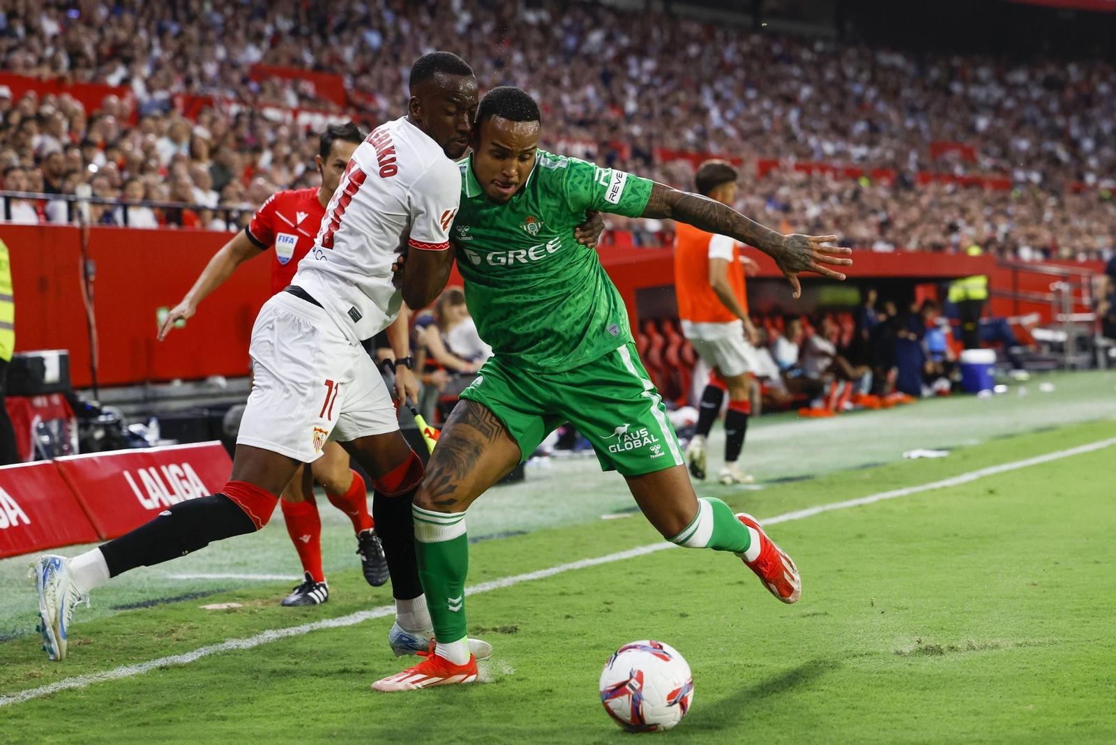 El derbi Sevilla-Betis, en imágenes