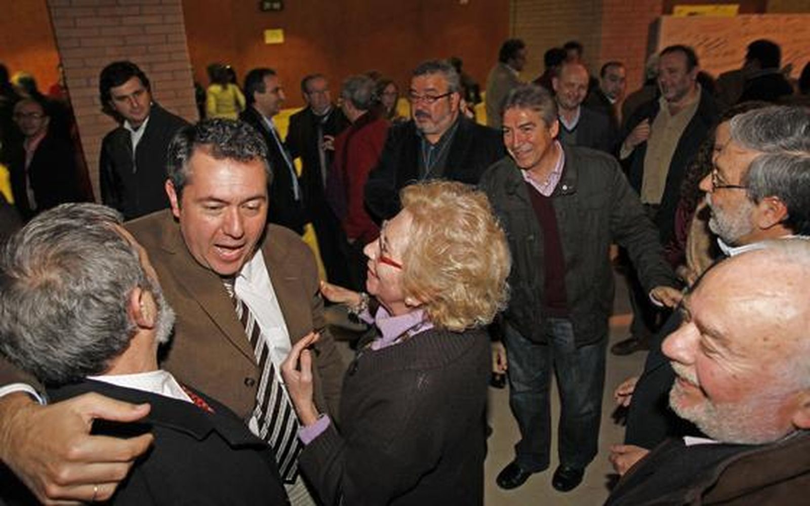 Acto de presentación del candidato socialista.

Foto: Antonio Pizarro / EFE