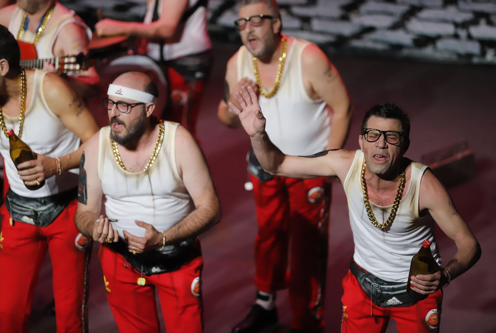 Imágenes de la actuación de la murga de Huelva Los Yoyas en el Carnaval Colombino