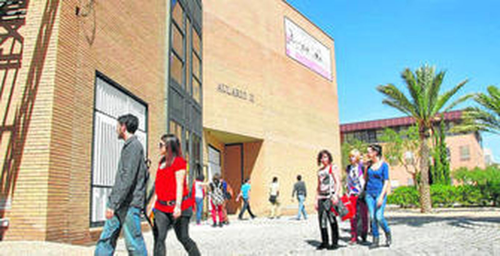 Los alumnos del campus pueden inscribirse a esta acción formativa teniendo preferencia algunas titulaciones como Filología.