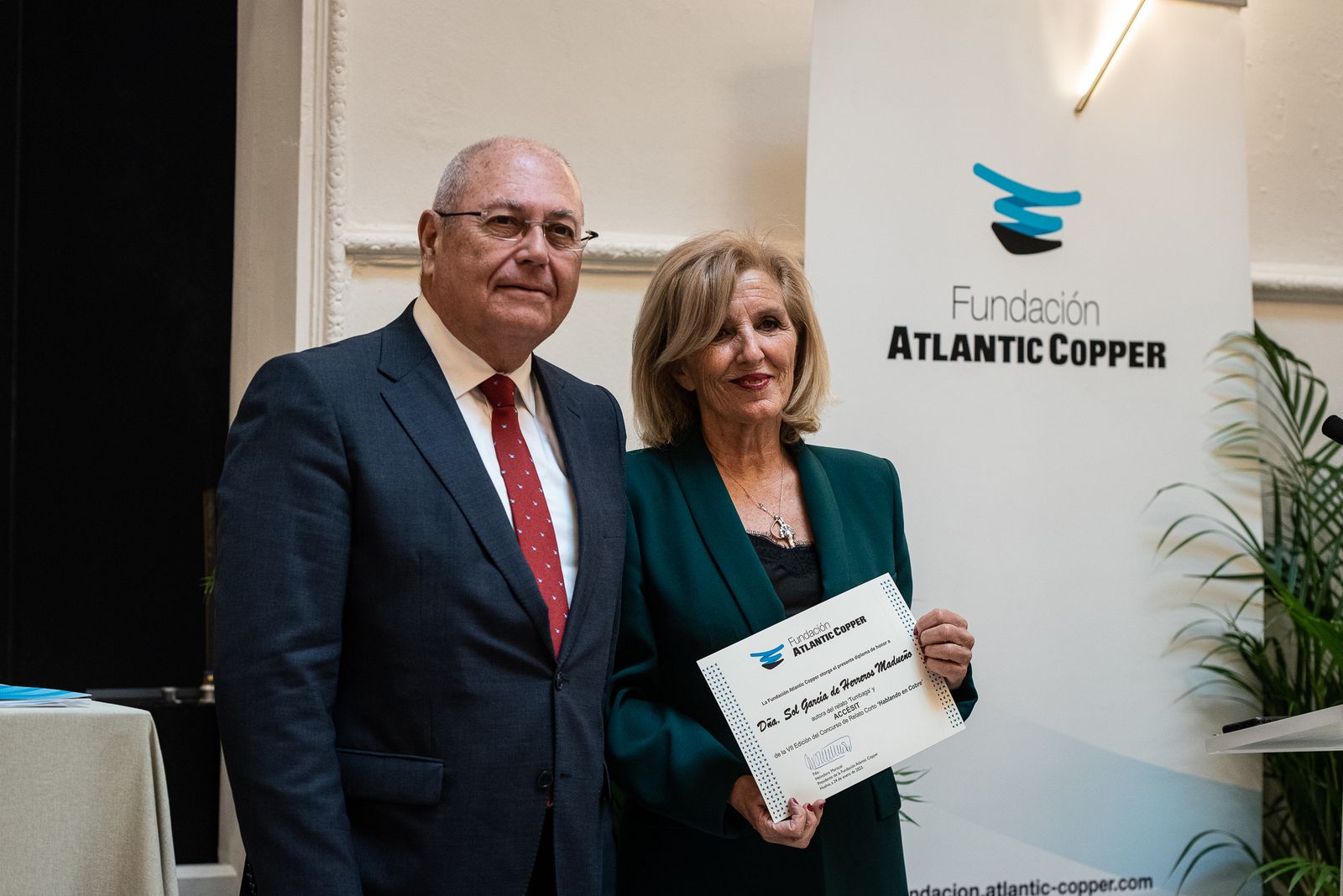 Imágenes de la entrega del premio literario "Hablando en cobre" de la Fundación Atlantic Copper