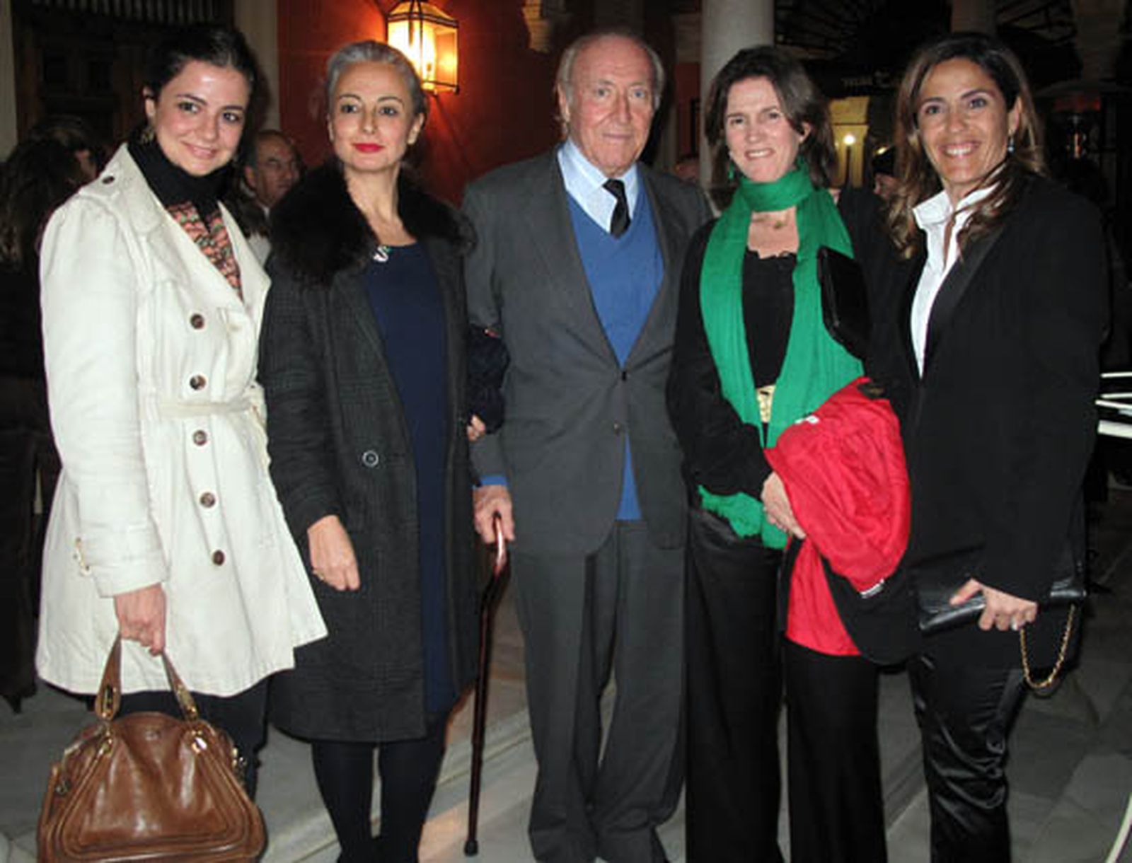 Leticia González Castellanos, Cuqui Castellanos, Tomás Terry , María Luisa Parias y Silvia Peris.

Foto: Victoria Ramirez