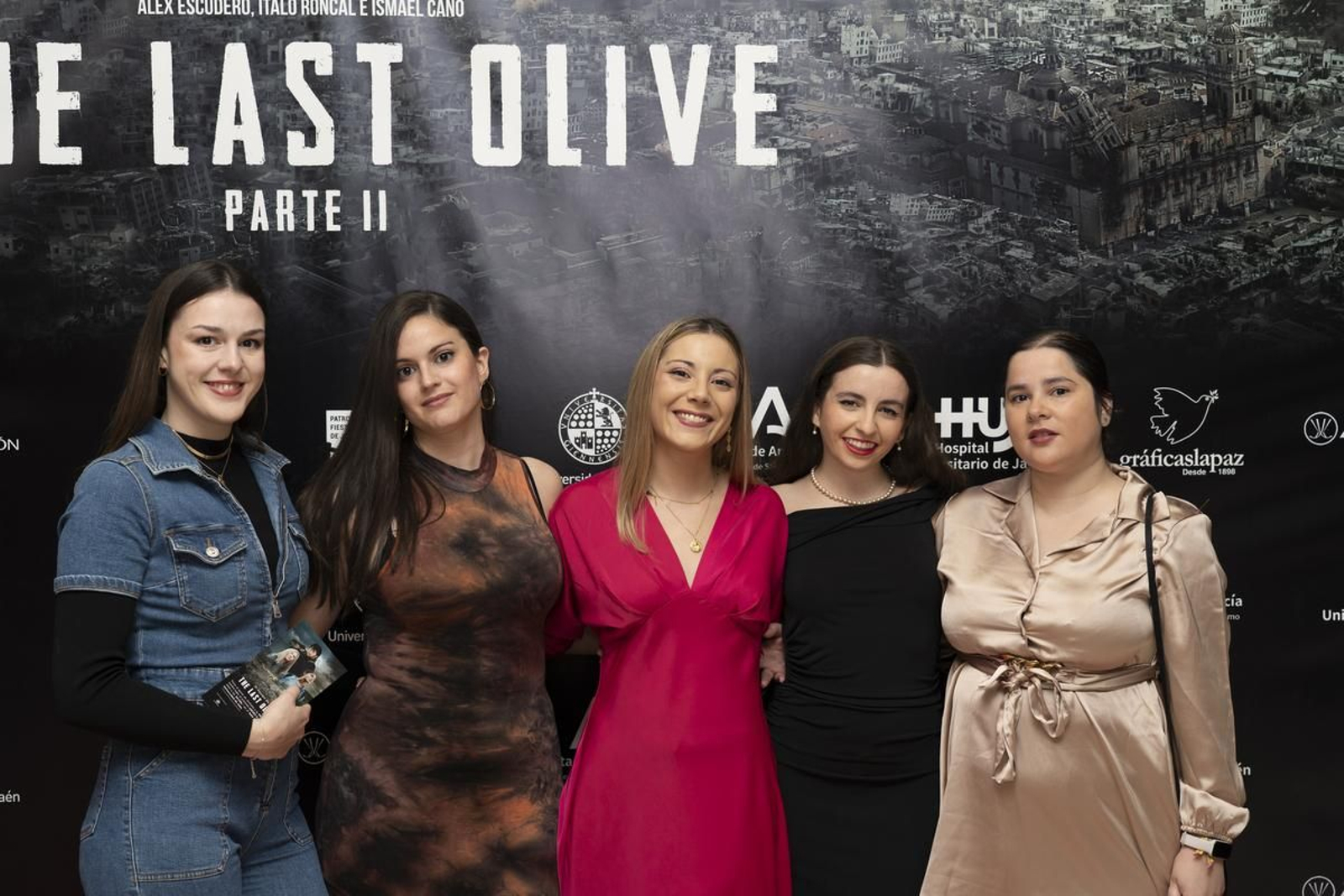 Imágenes de una noche para el recuerdo: así fue la premier de The Last Olive