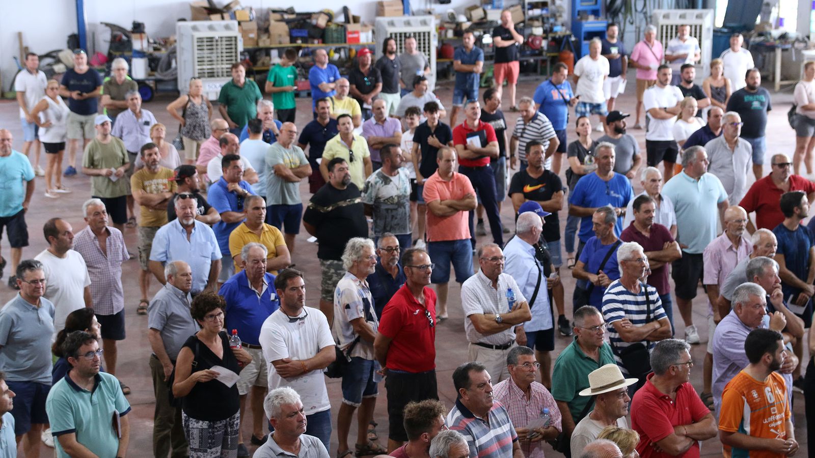 Centenares de agricultores reunidos en la CUCN.